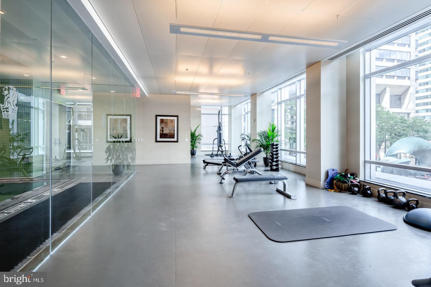 PENN SQUARE - Residential