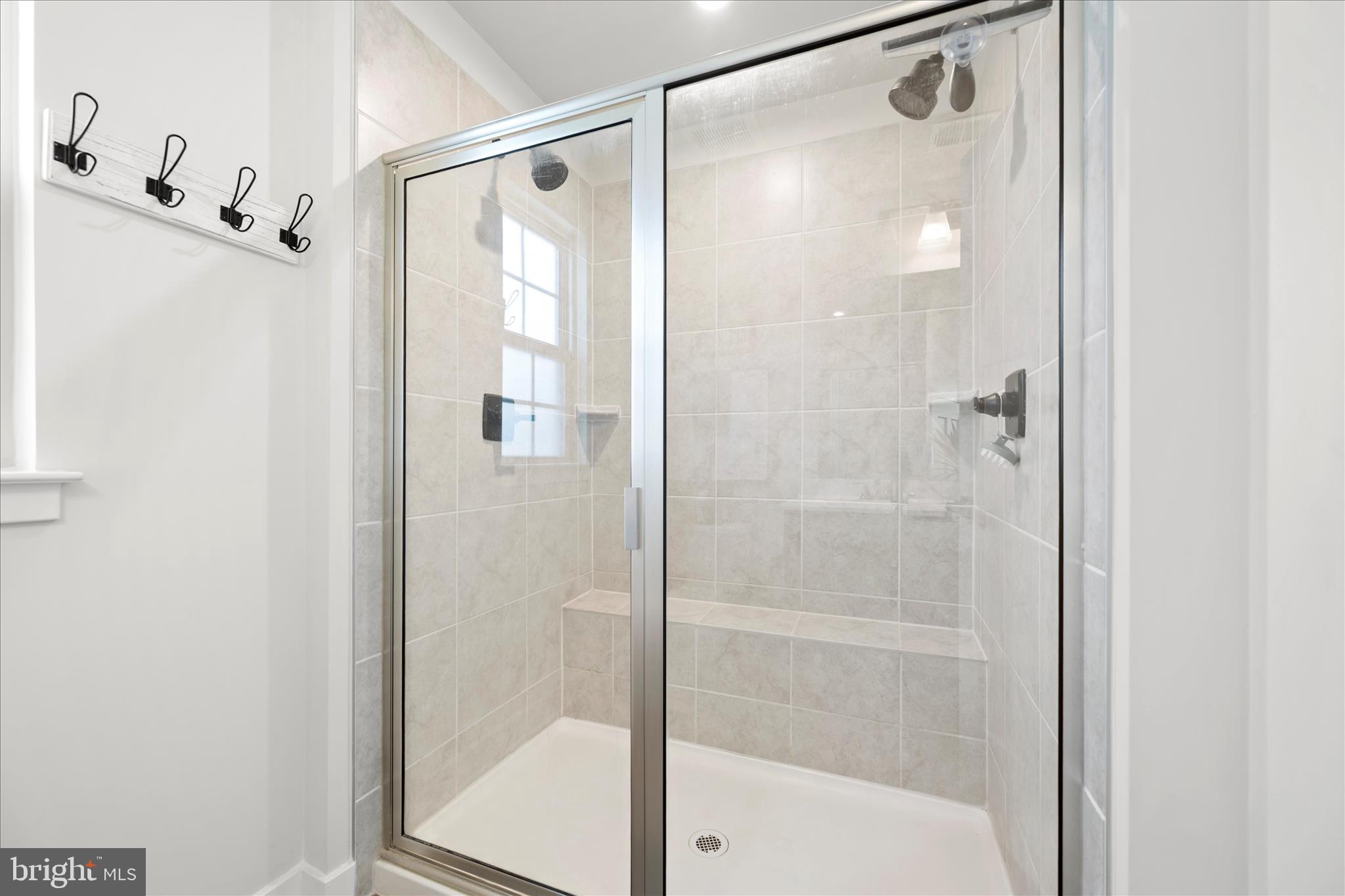 HAMPTONS - Residential
