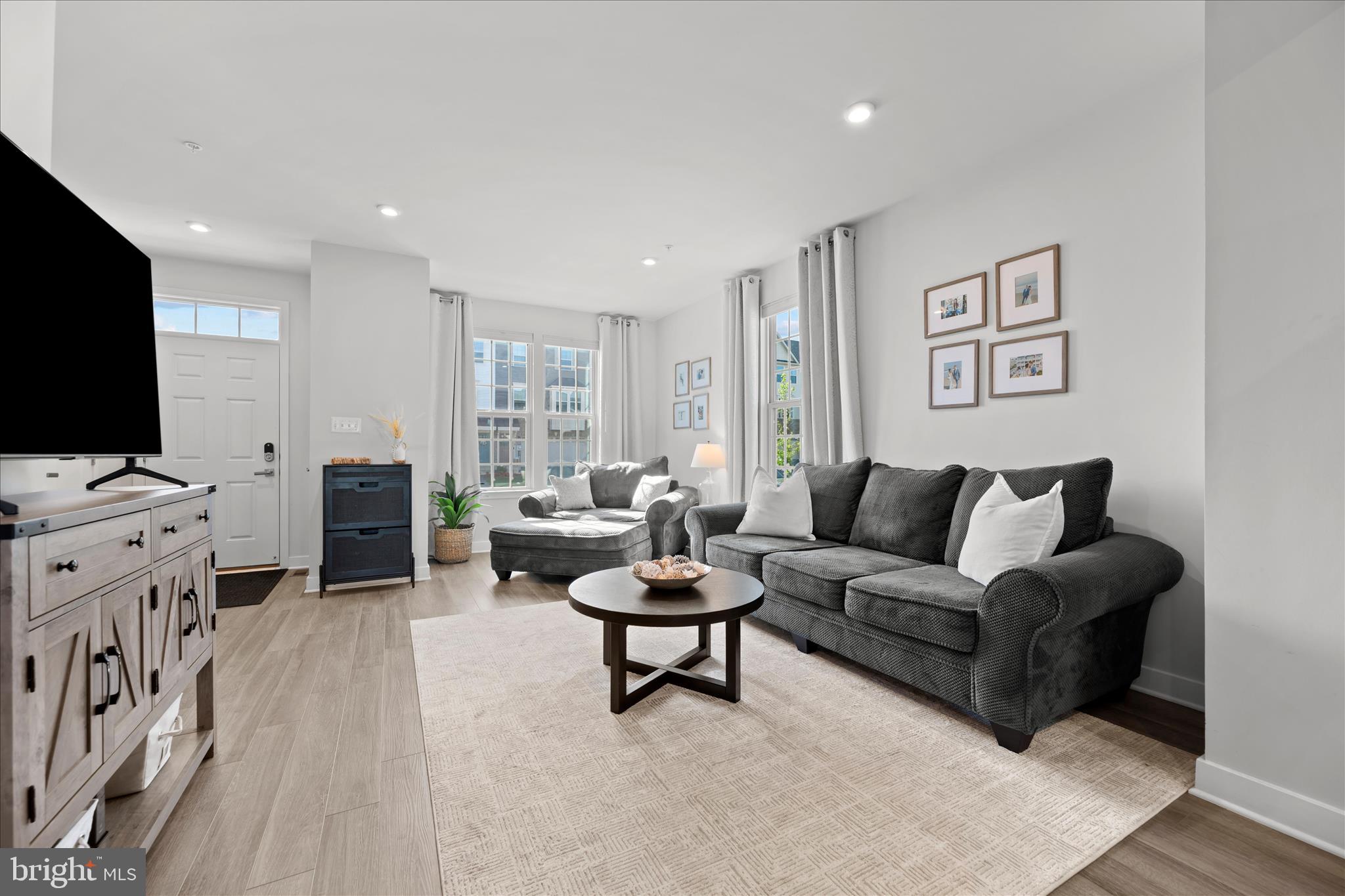 HAMPTONS - Residential