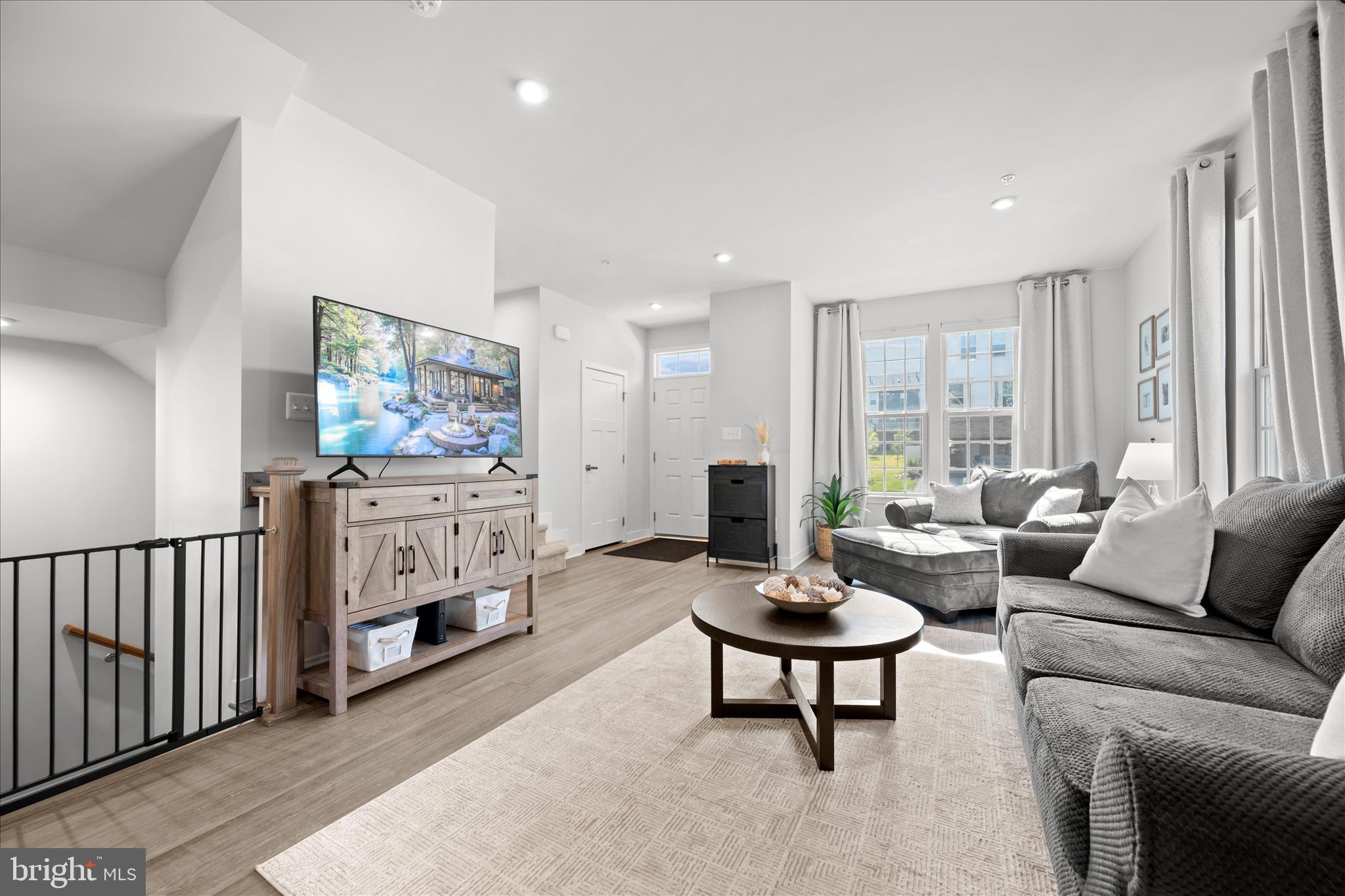 HAMPTONS - Residential
