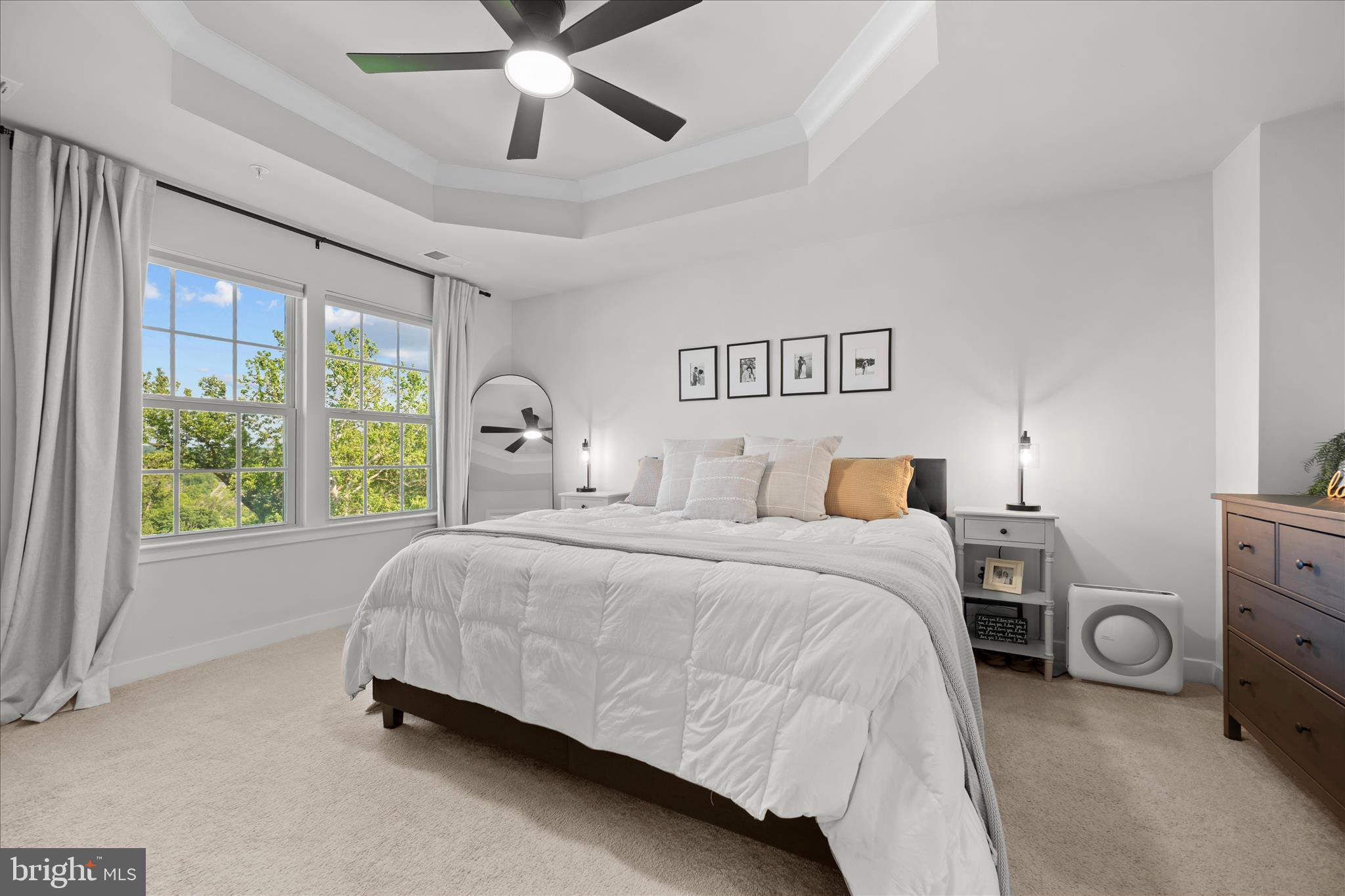HAMPTONS - Residential