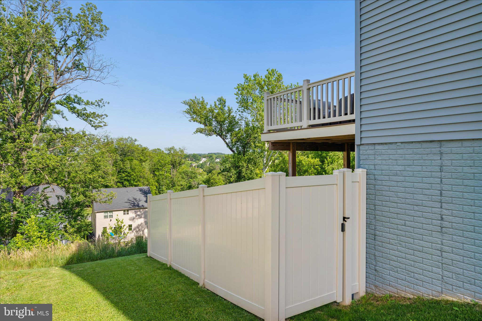 HAMPTONS - Residential