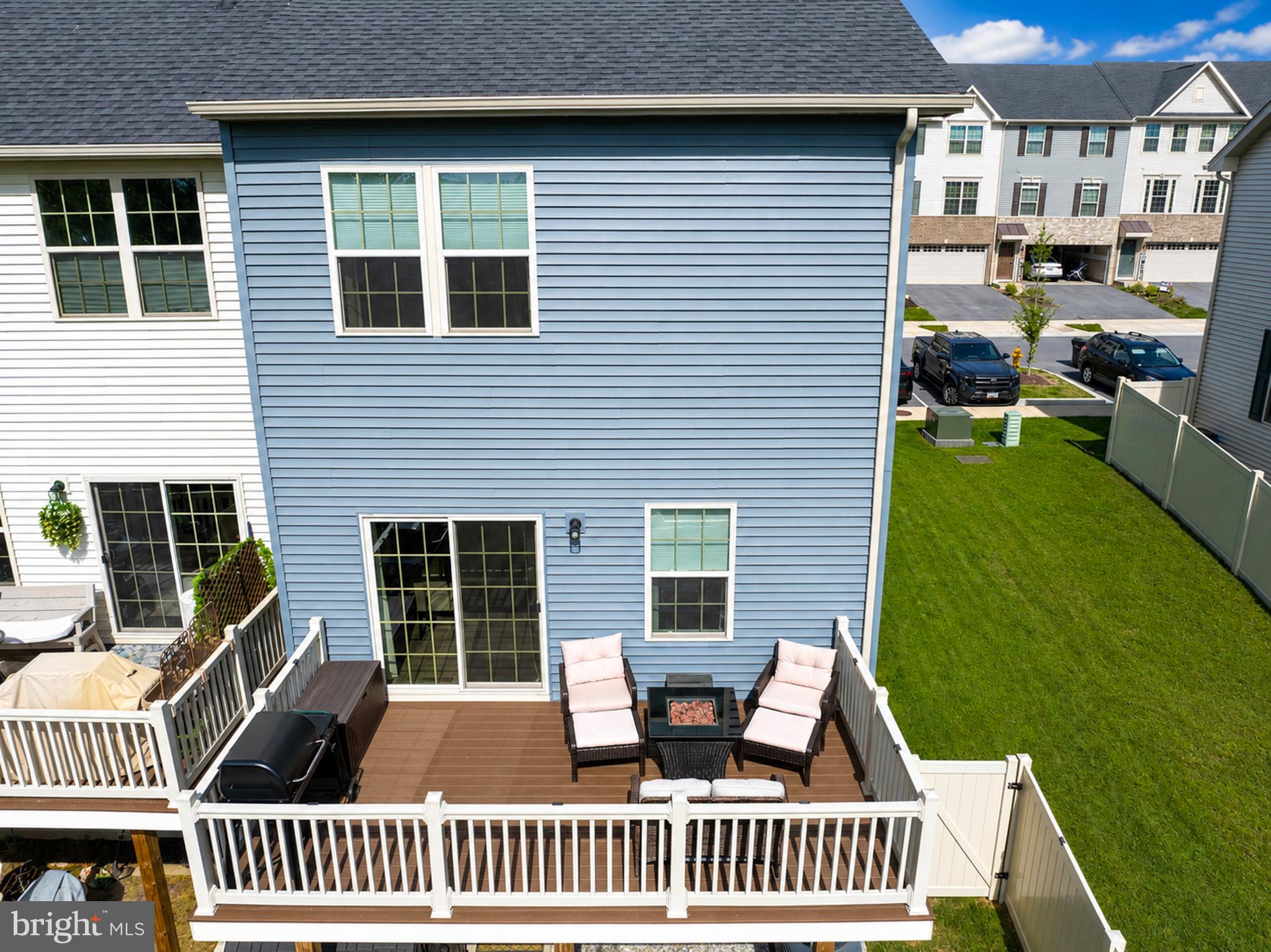 HAMPTONS - Residential