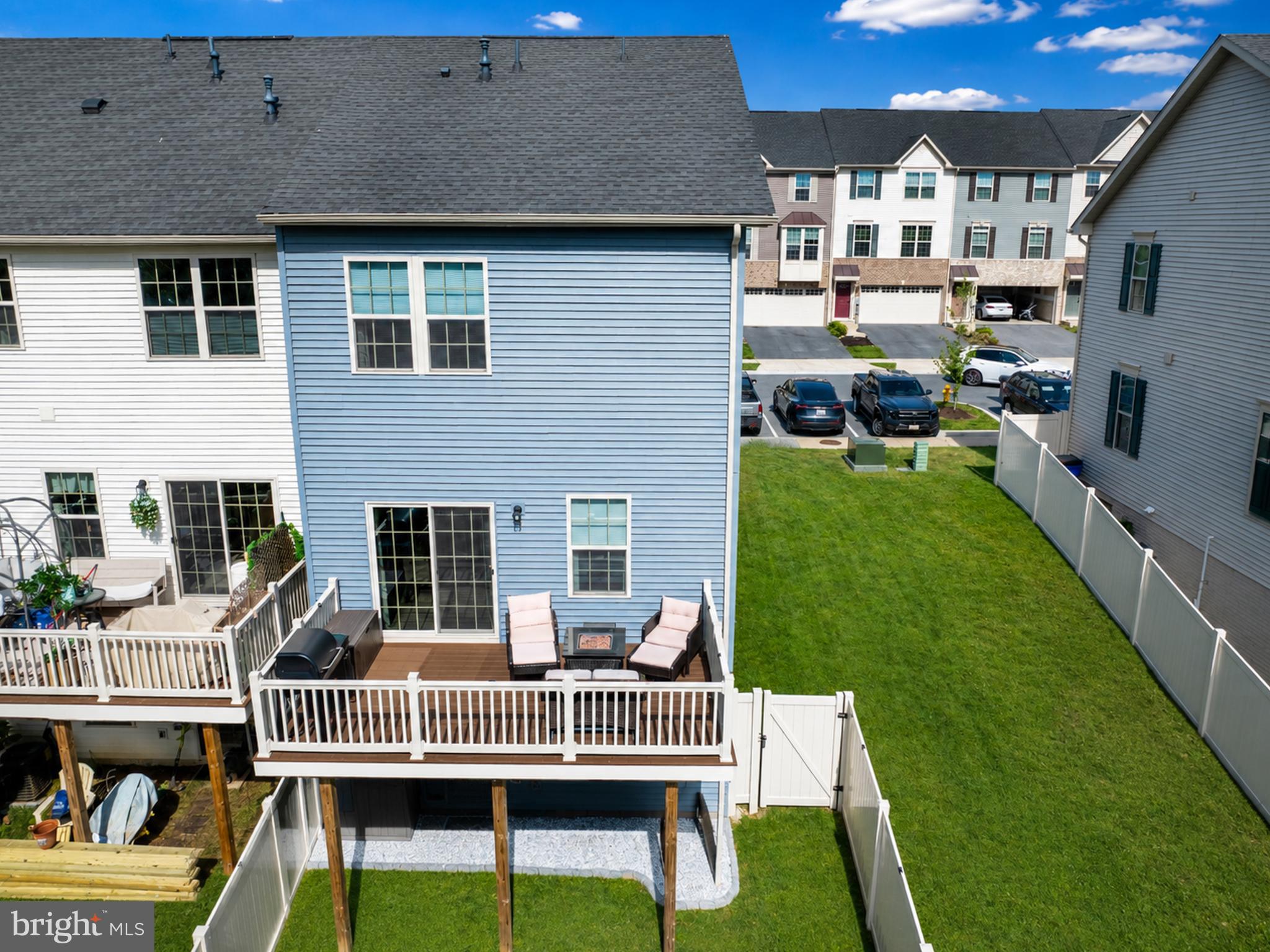 HAMPTONS - Residential