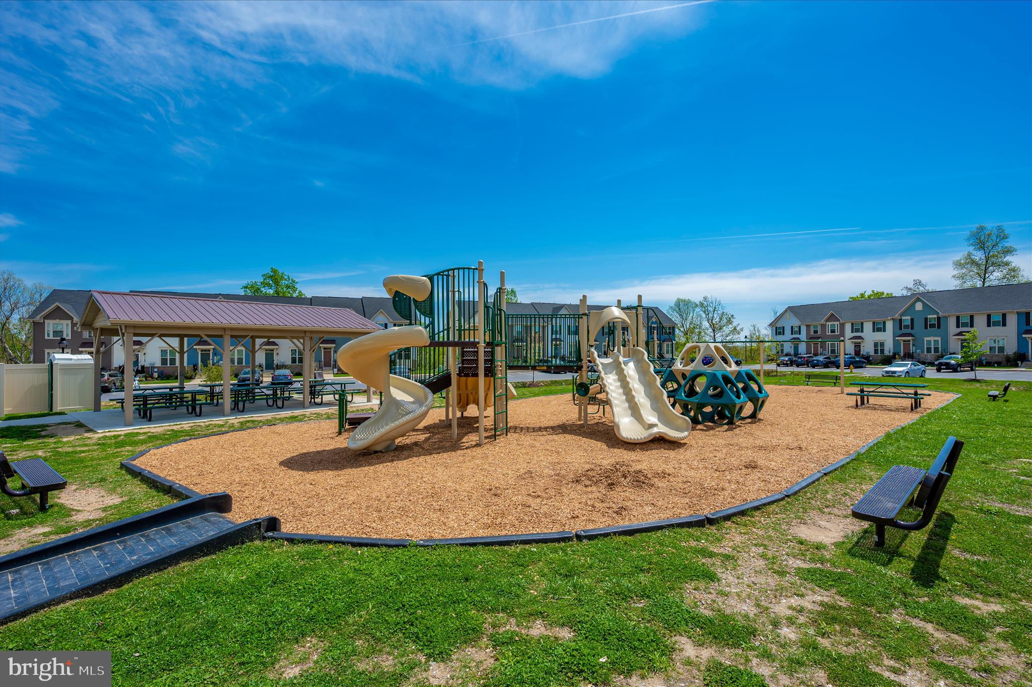 HAMPTONS - Residential