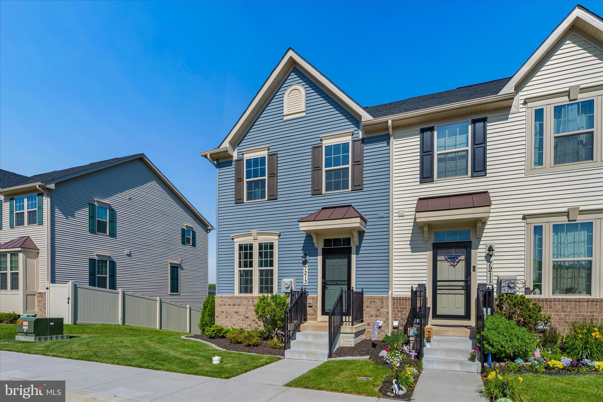 HAMPTONS - Residential