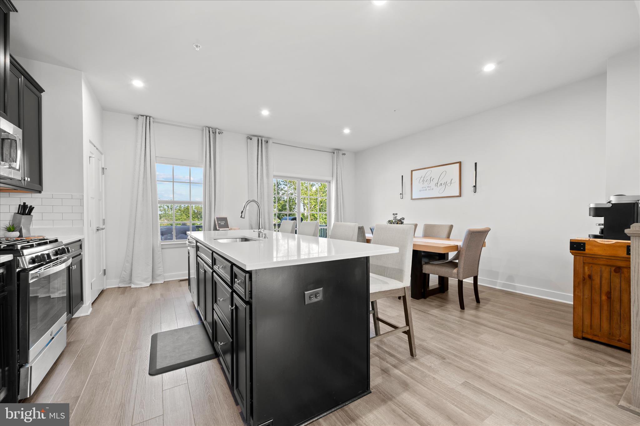 HAMPTONS - Residential