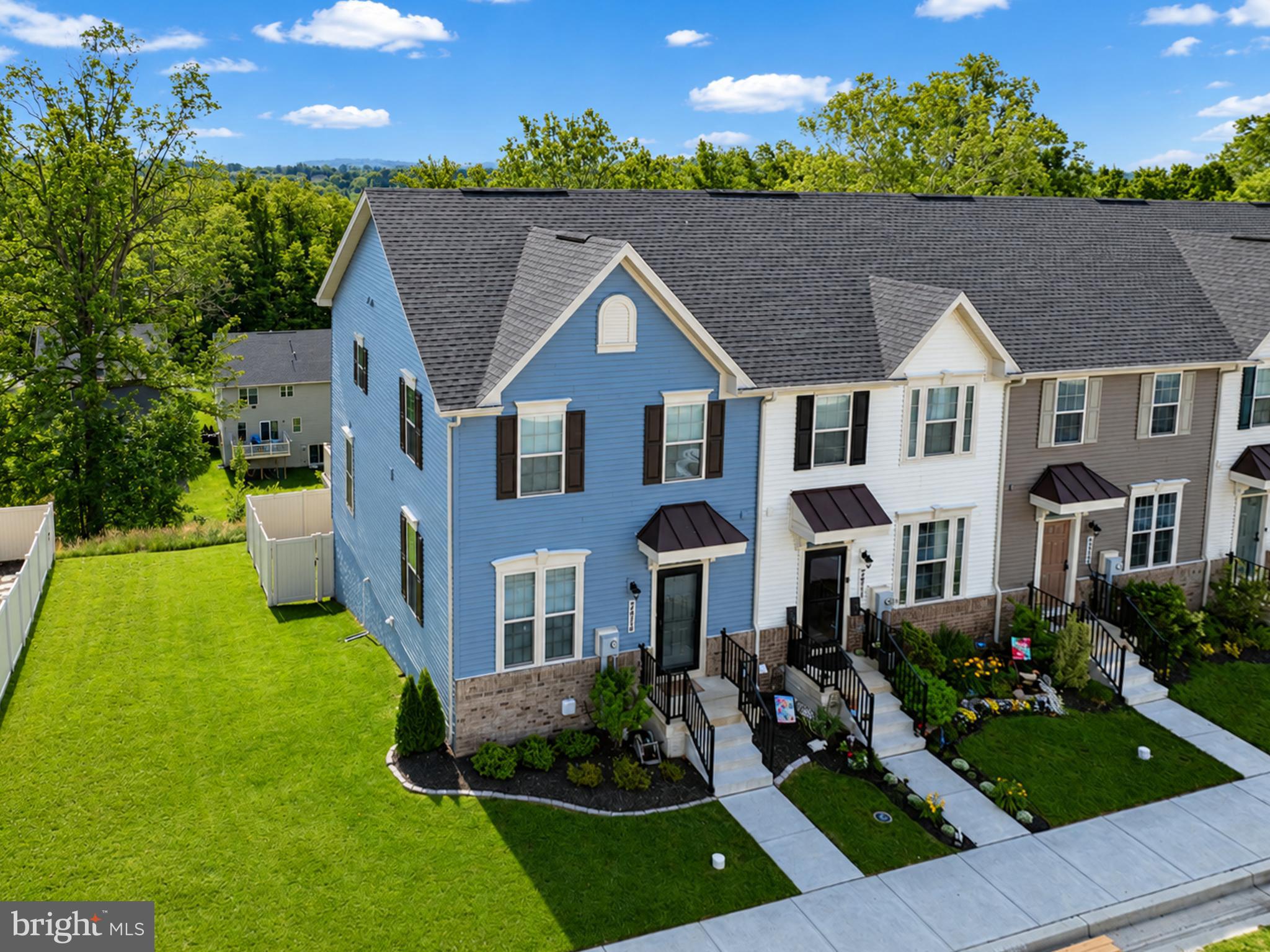 HAMPTONS - Residential