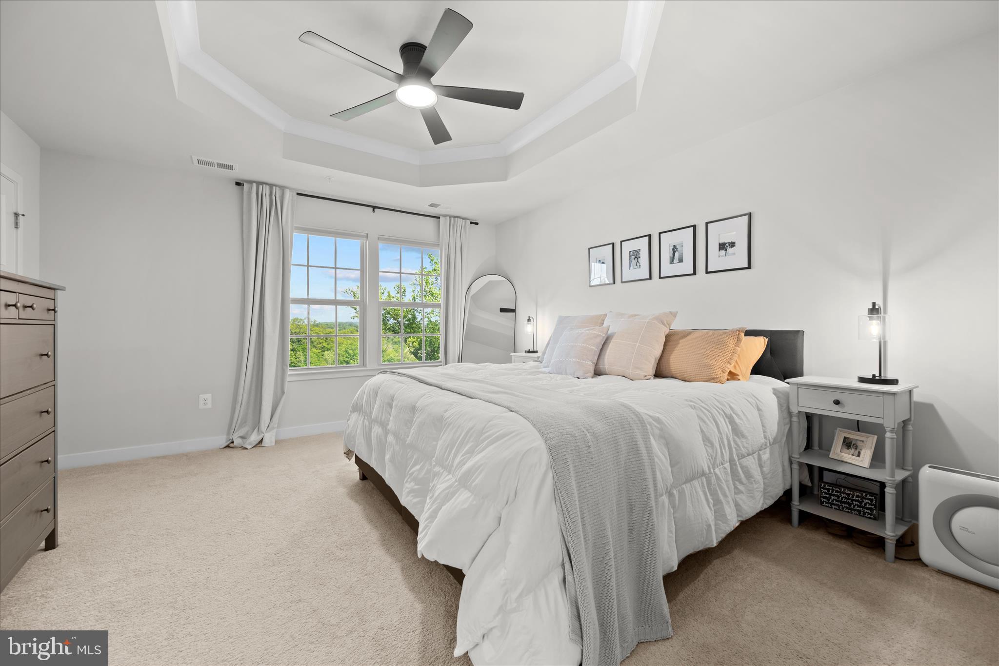 HAMPTONS - Residential
