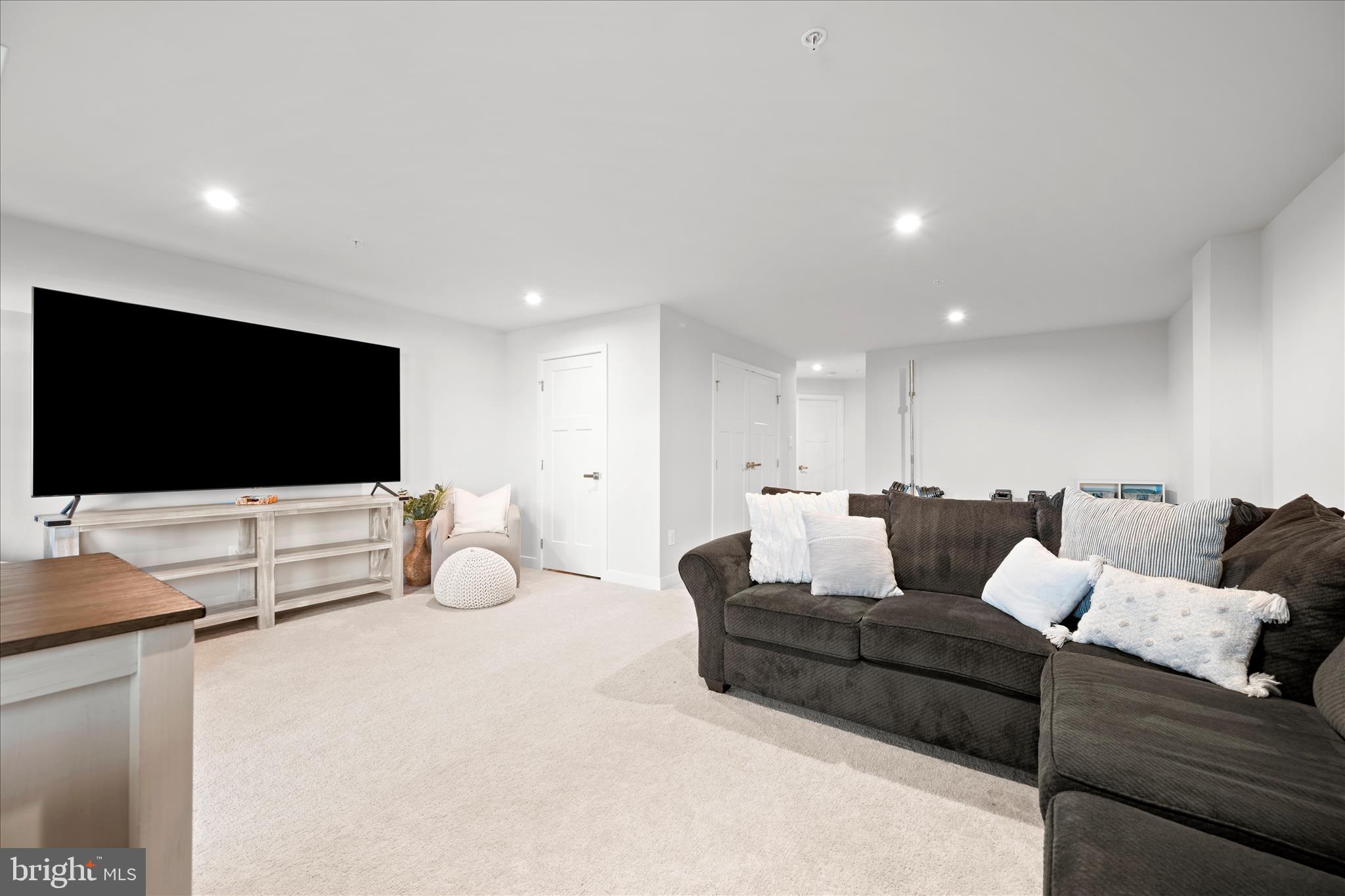 HAMPTONS - Residential