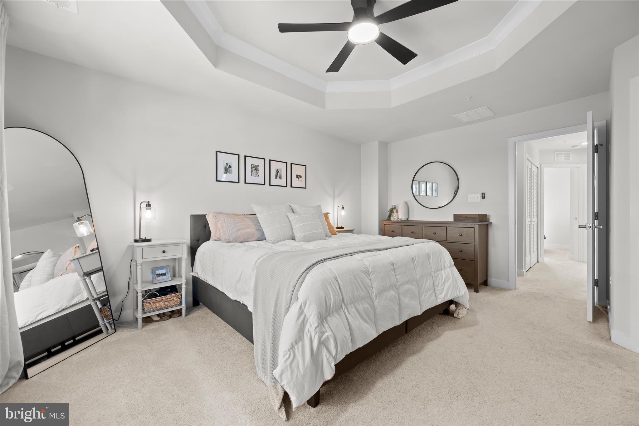 HAMPTONS - Residential