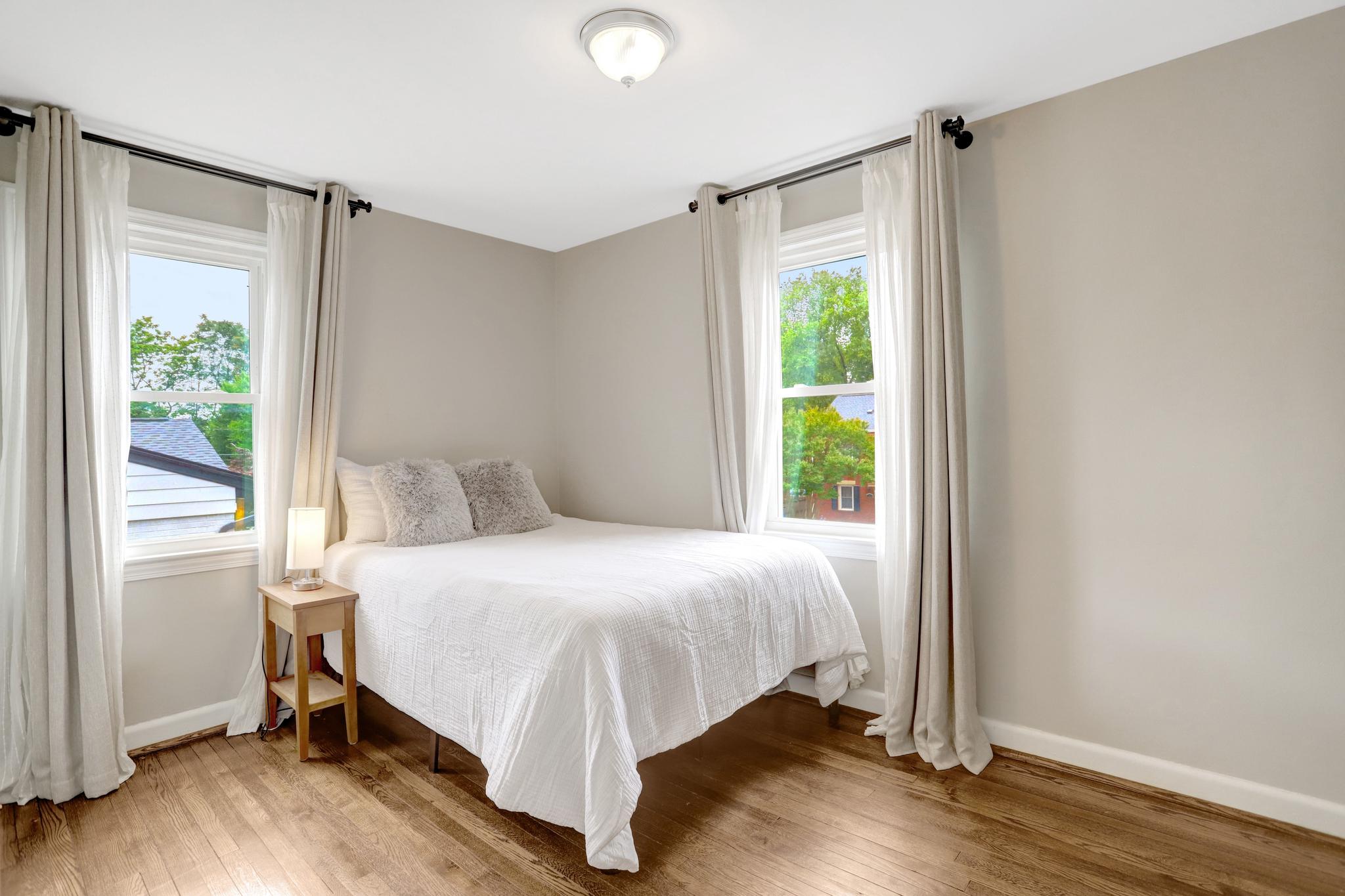 DOUGLAS PARK - Residential