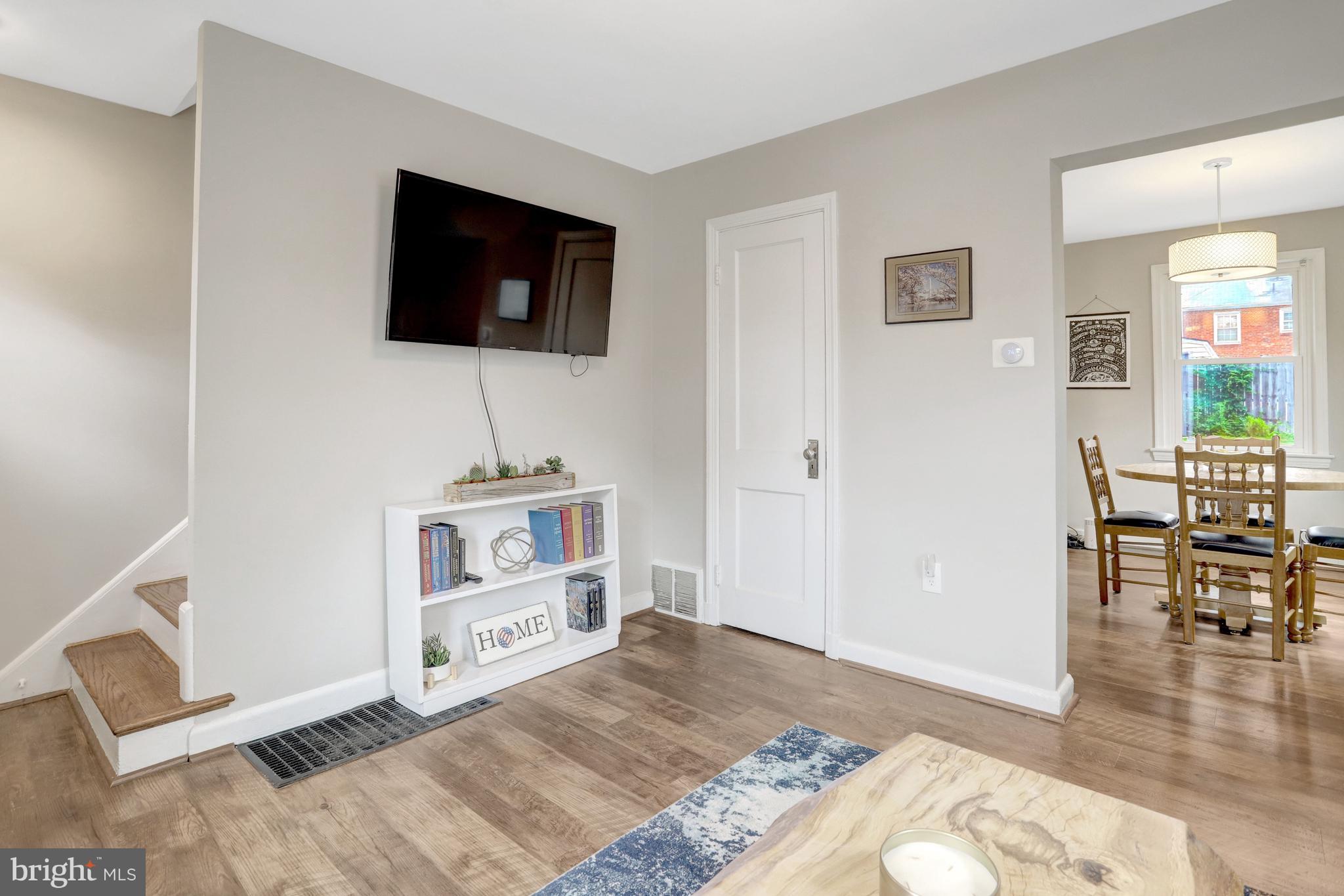 DOUGLAS PARK - Residential