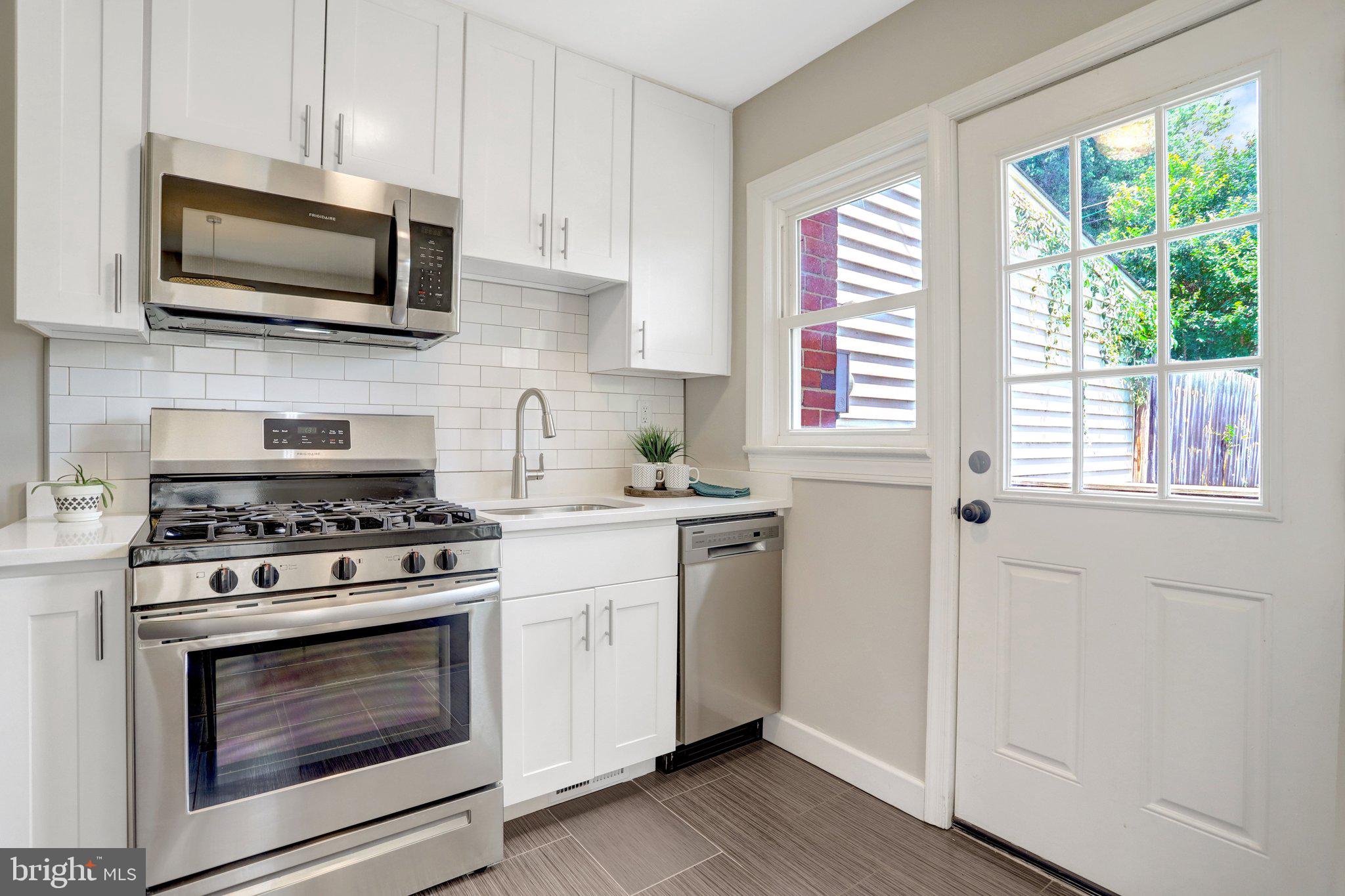 DOUGLAS PARK - Residential