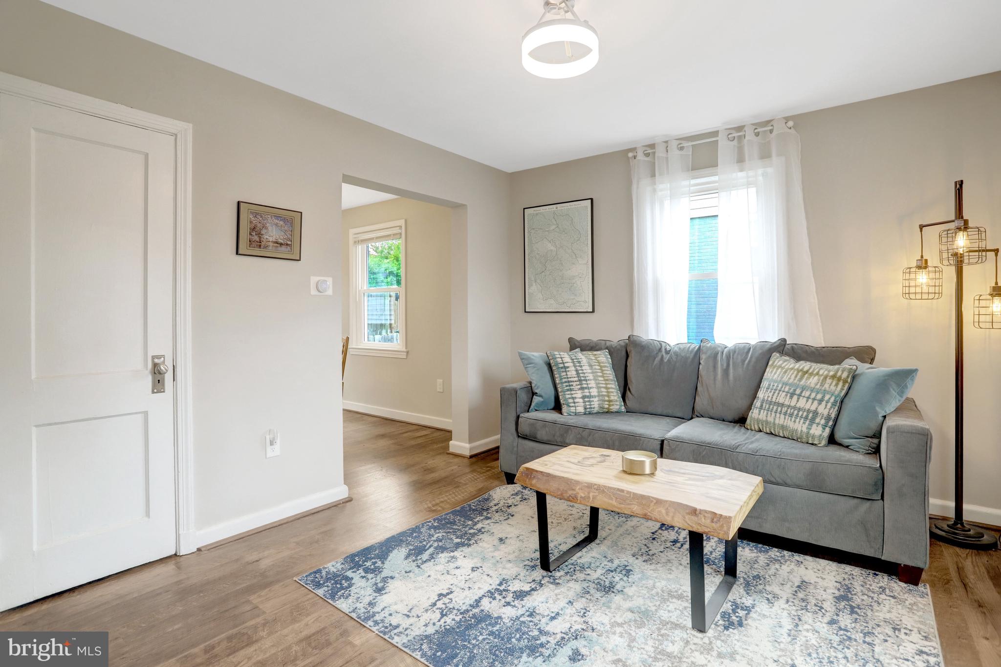 DOUGLAS PARK - Residential
