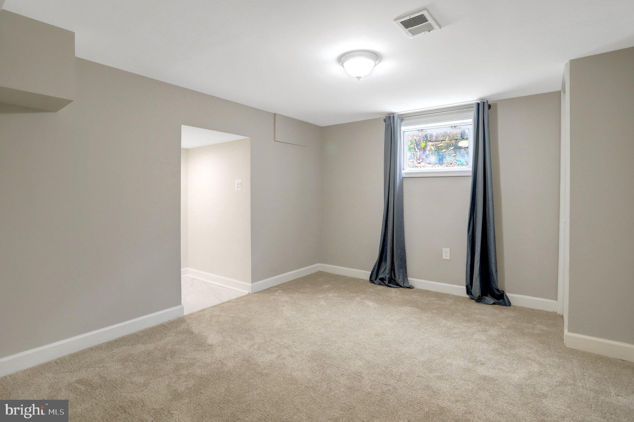 DOUGLAS PARK - Residential
