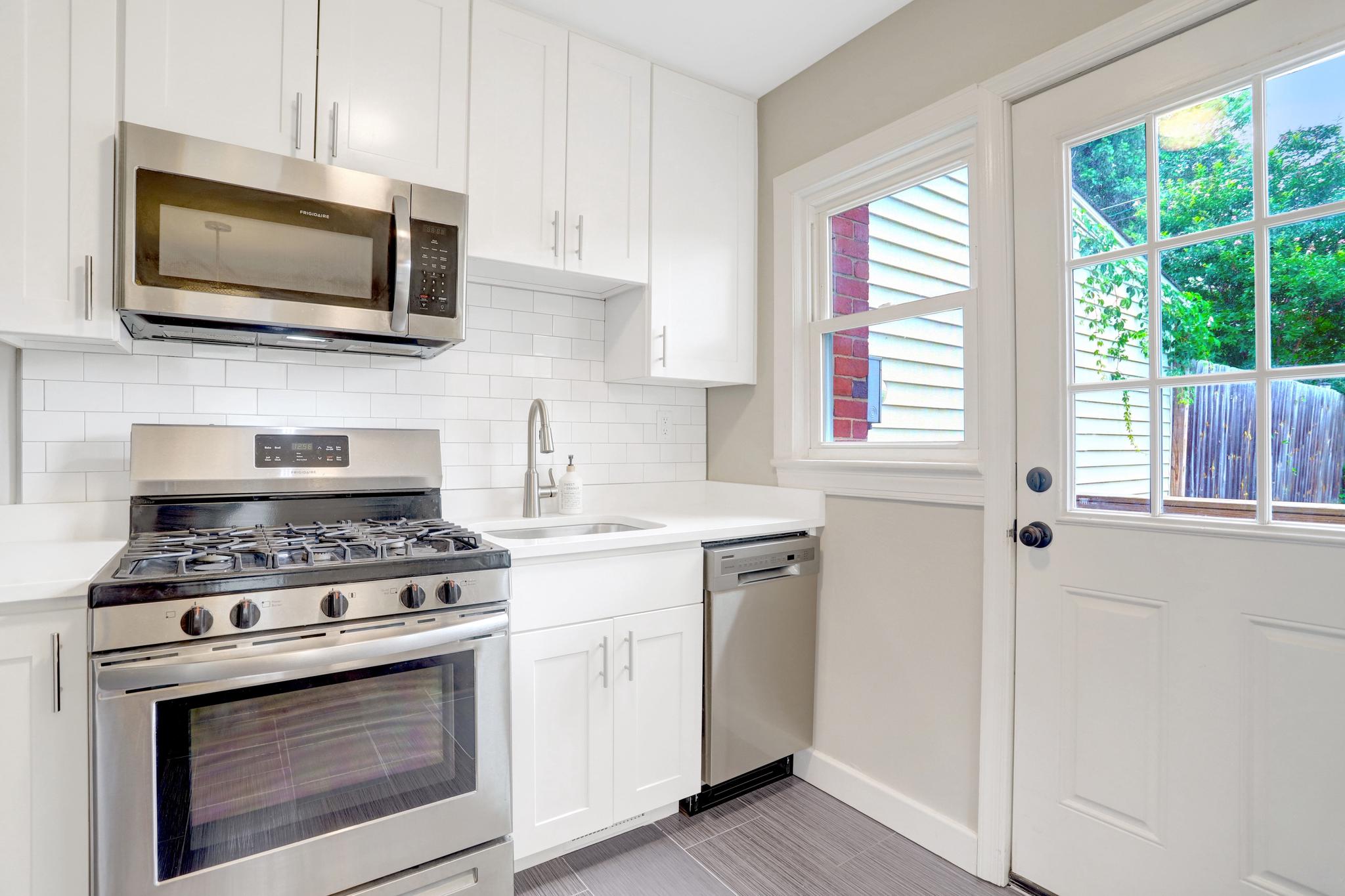 DOUGLAS PARK - Residential