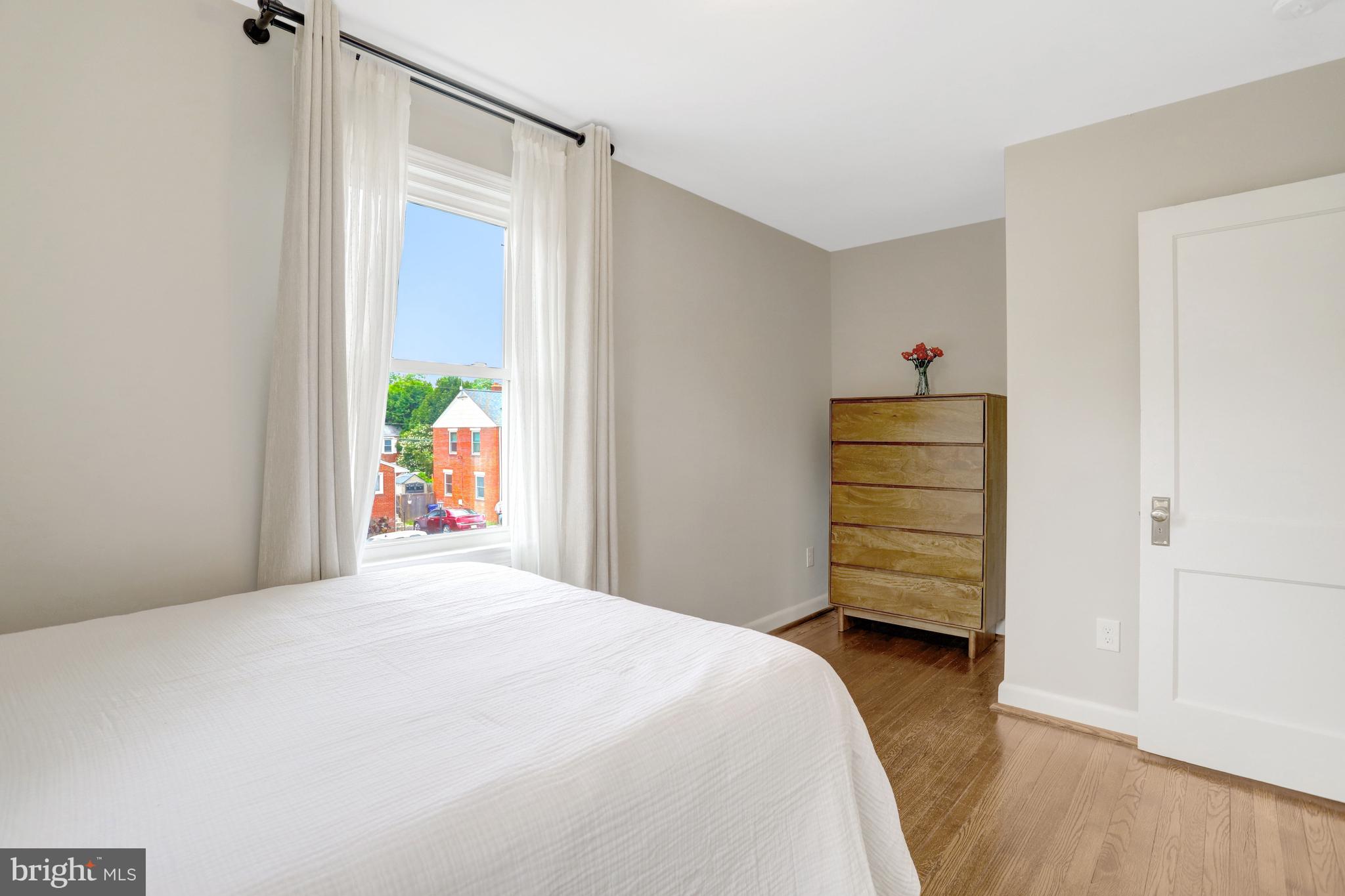 DOUGLAS PARK - Residential