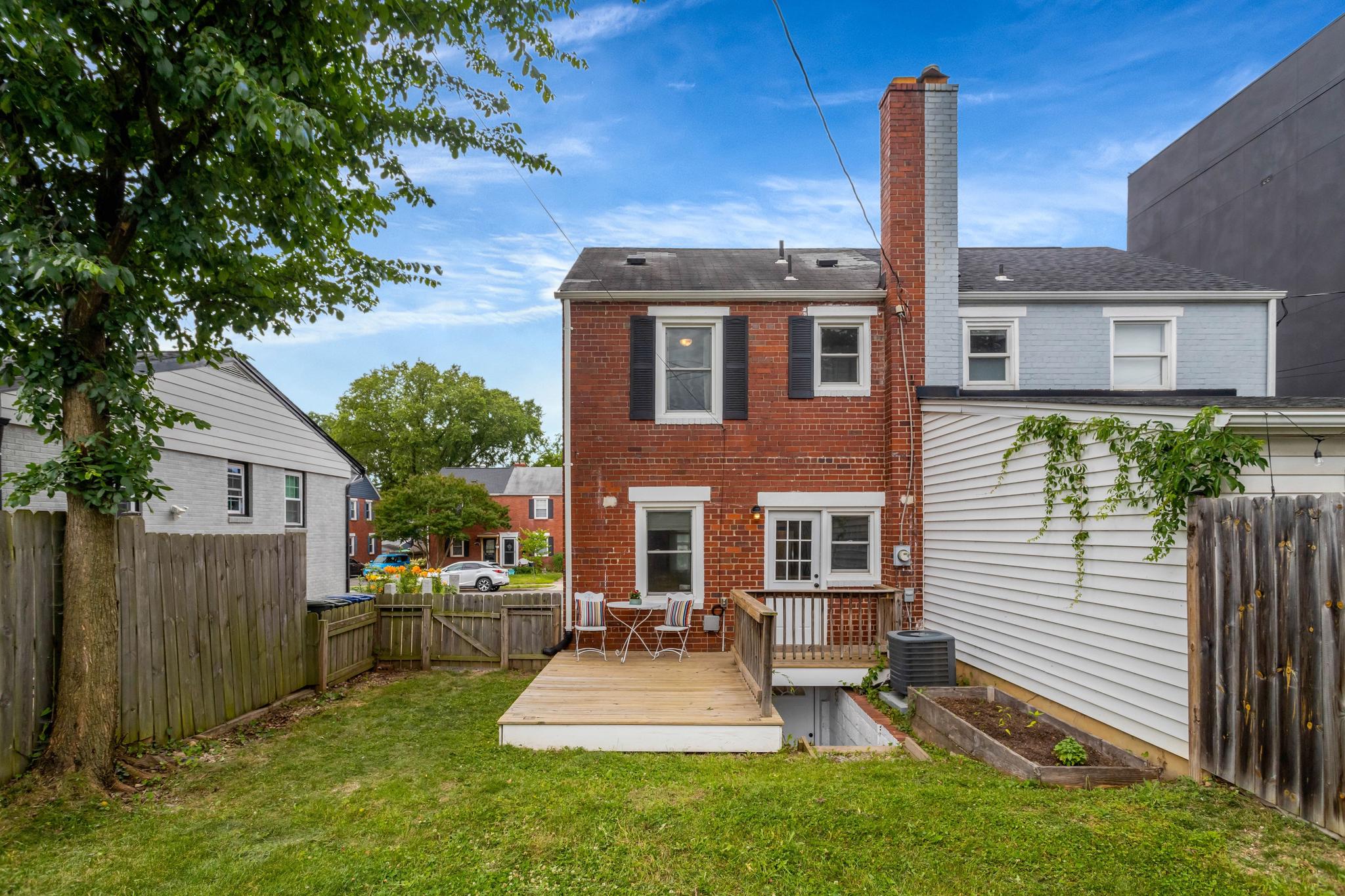 DOUGLAS PARK - Residential