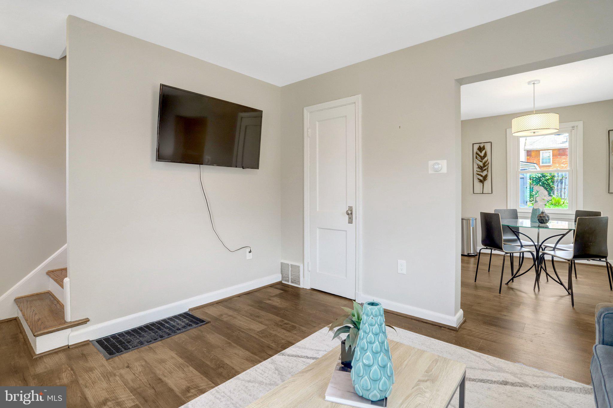 DOUGLAS PARK - Residential
