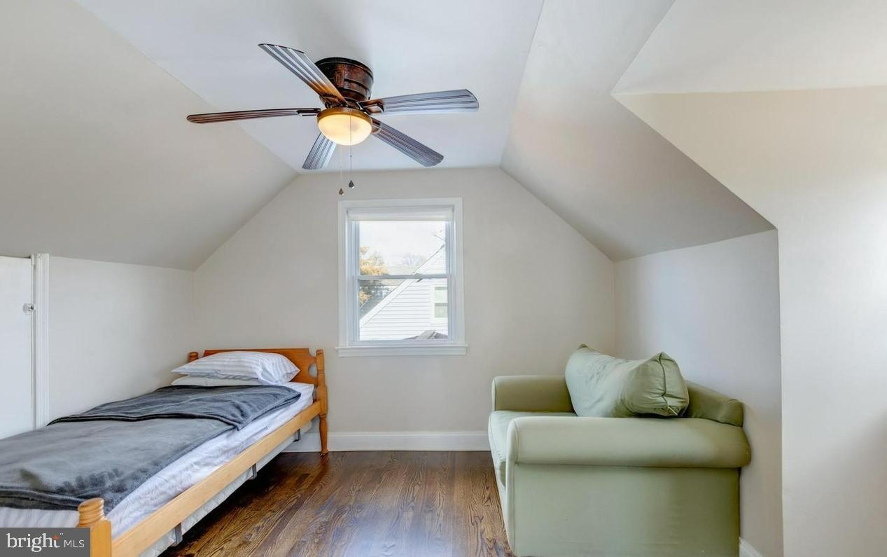 BUCKNELL MANOR - Residential Lease