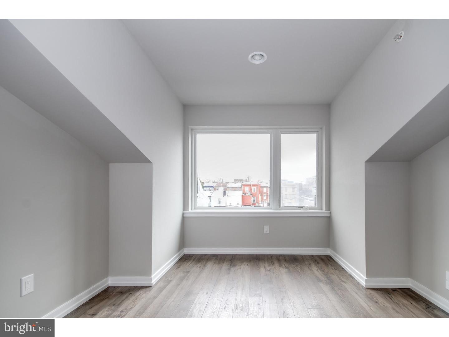 OLDE KENSINGTON - Residential