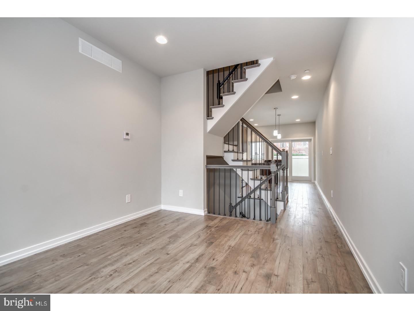 OLDE KENSINGTON - Residential