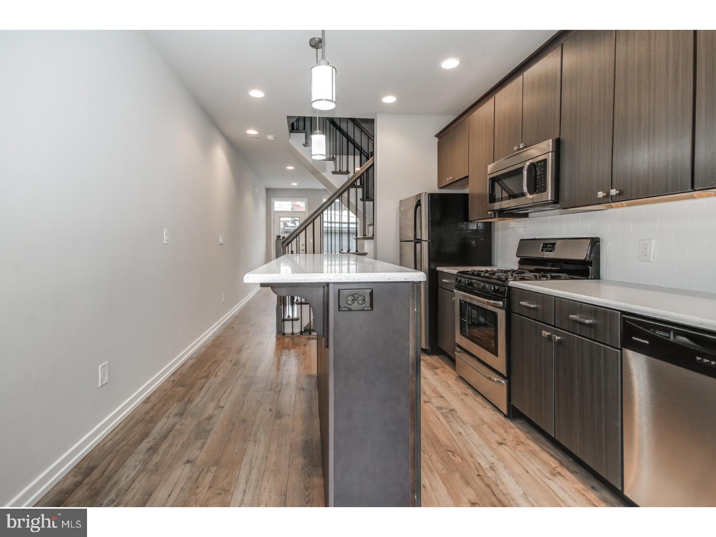 OLDE KENSINGTON - Residential
