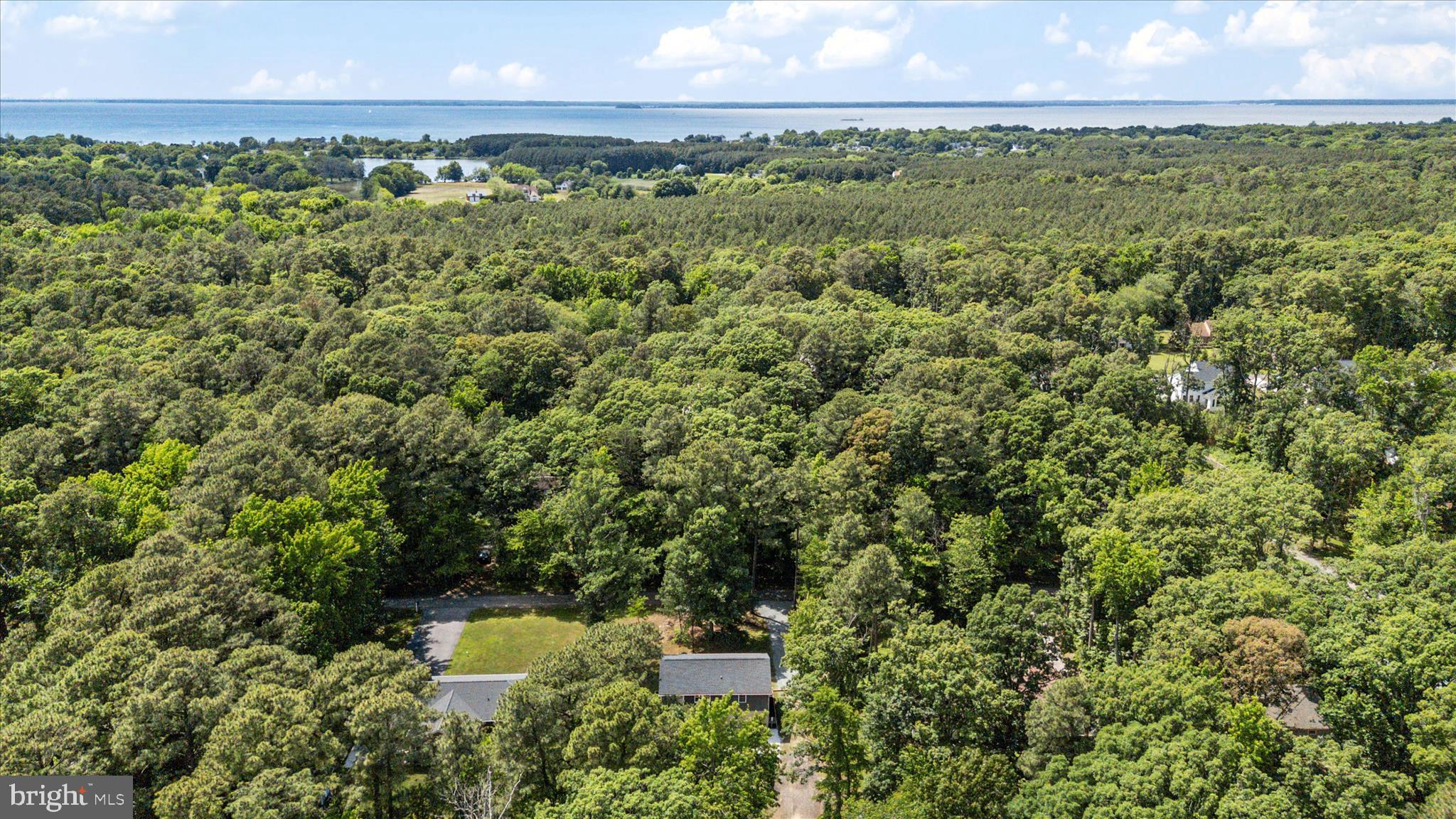 ROMANCOKE ON THE BAY - Residential