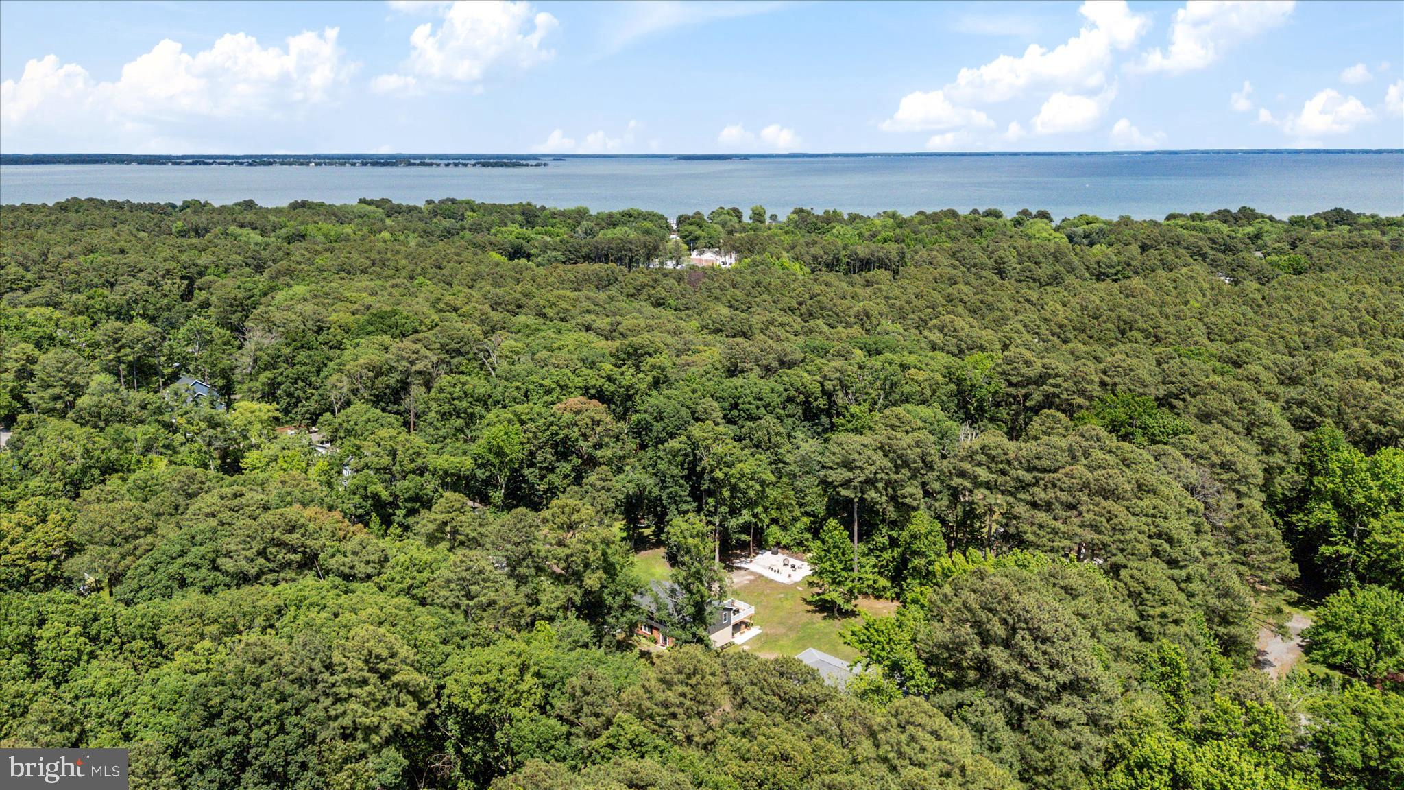 ROMANCOKE ON THE BAY - Residential
