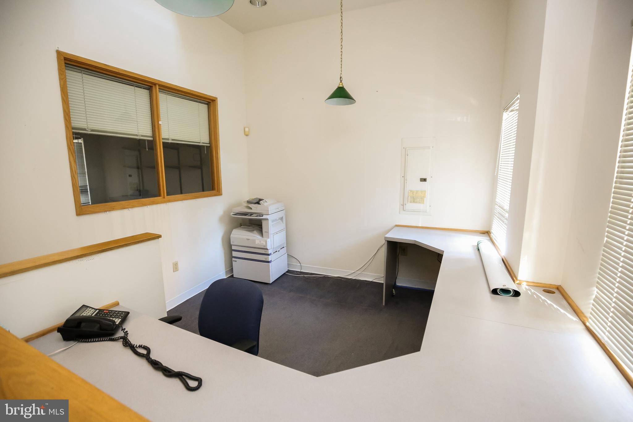 FISHTOWN - Commercial Sale