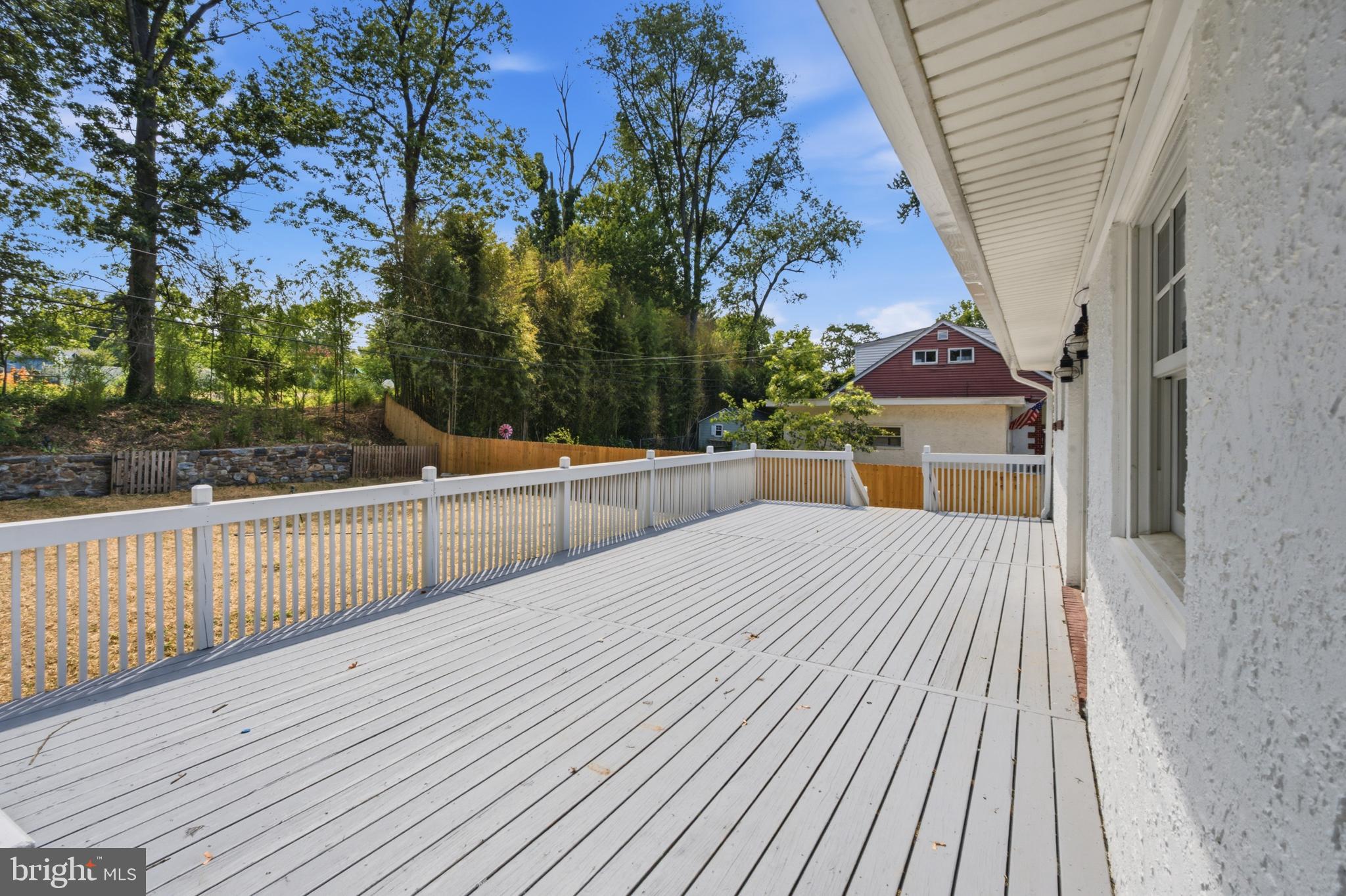 HIGH MEADOW - Residential