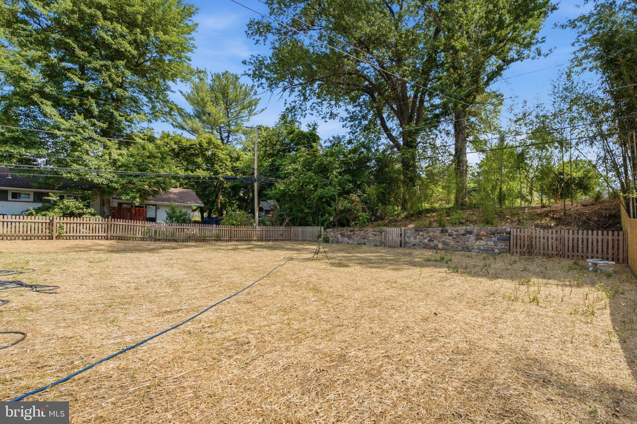 HIGH MEADOW - Residential