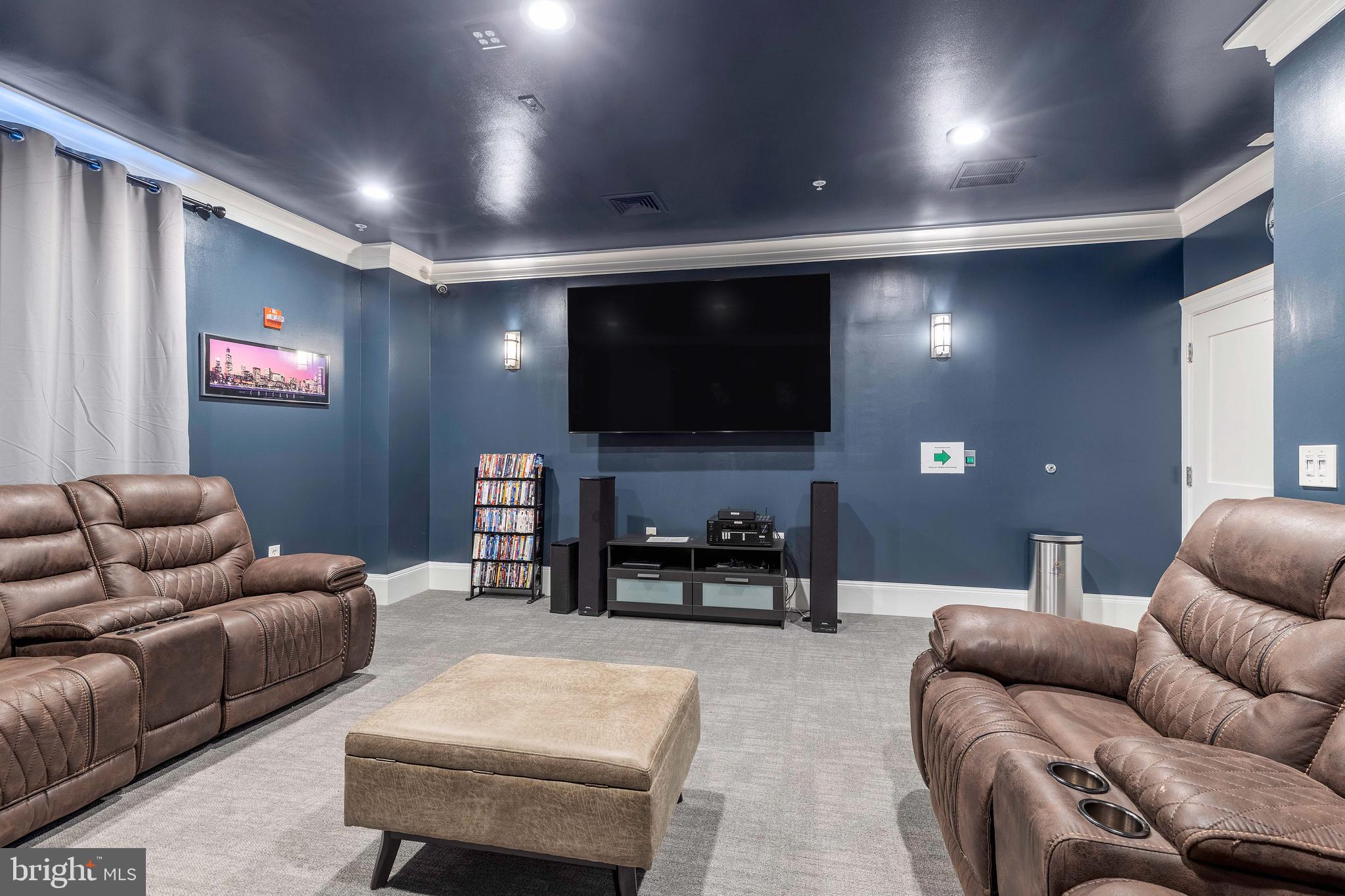 THE GROVE AT ARLINGTON - Residential Lease