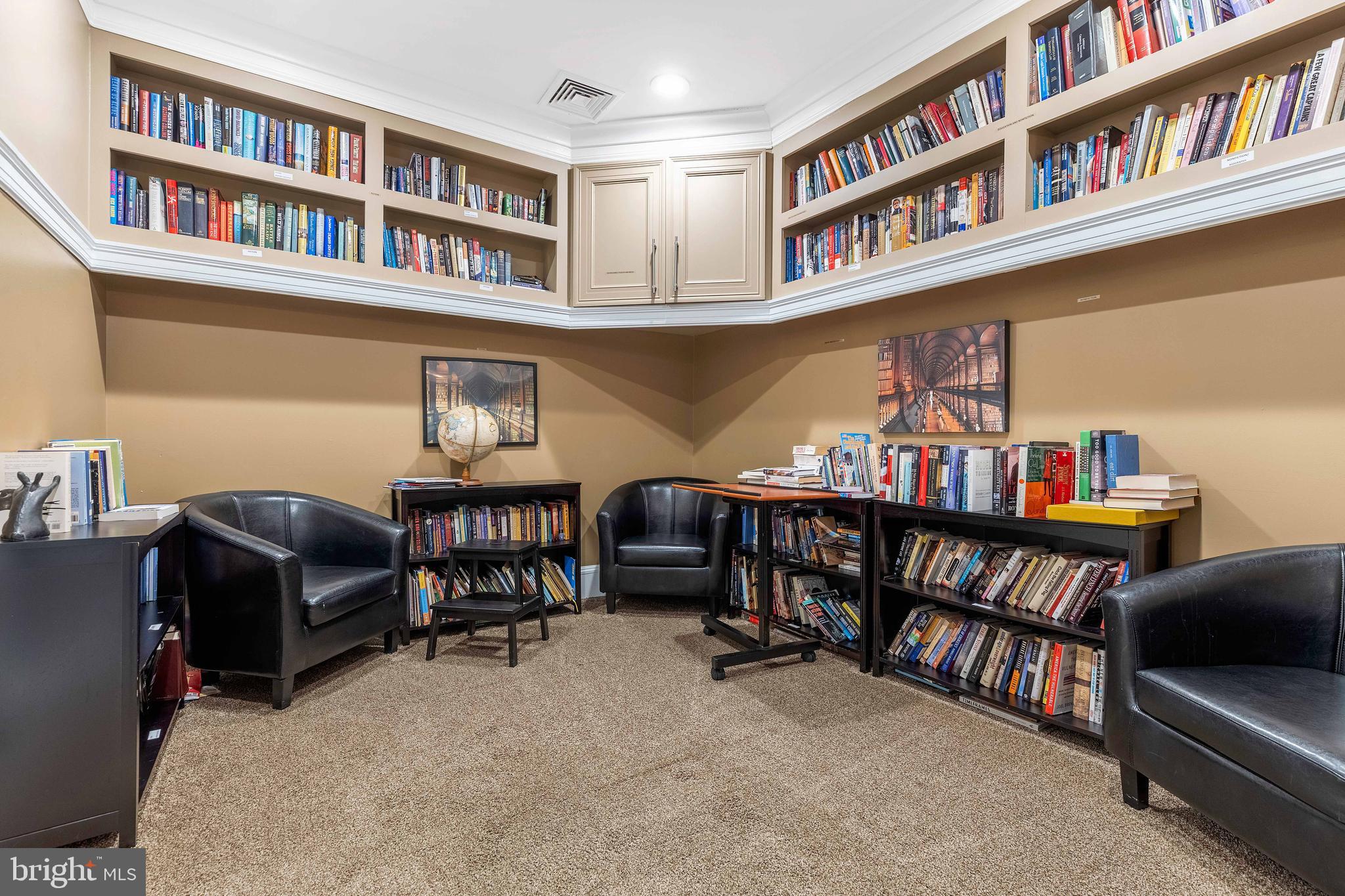 THE GROVE AT ARLINGTON - Residential Lease