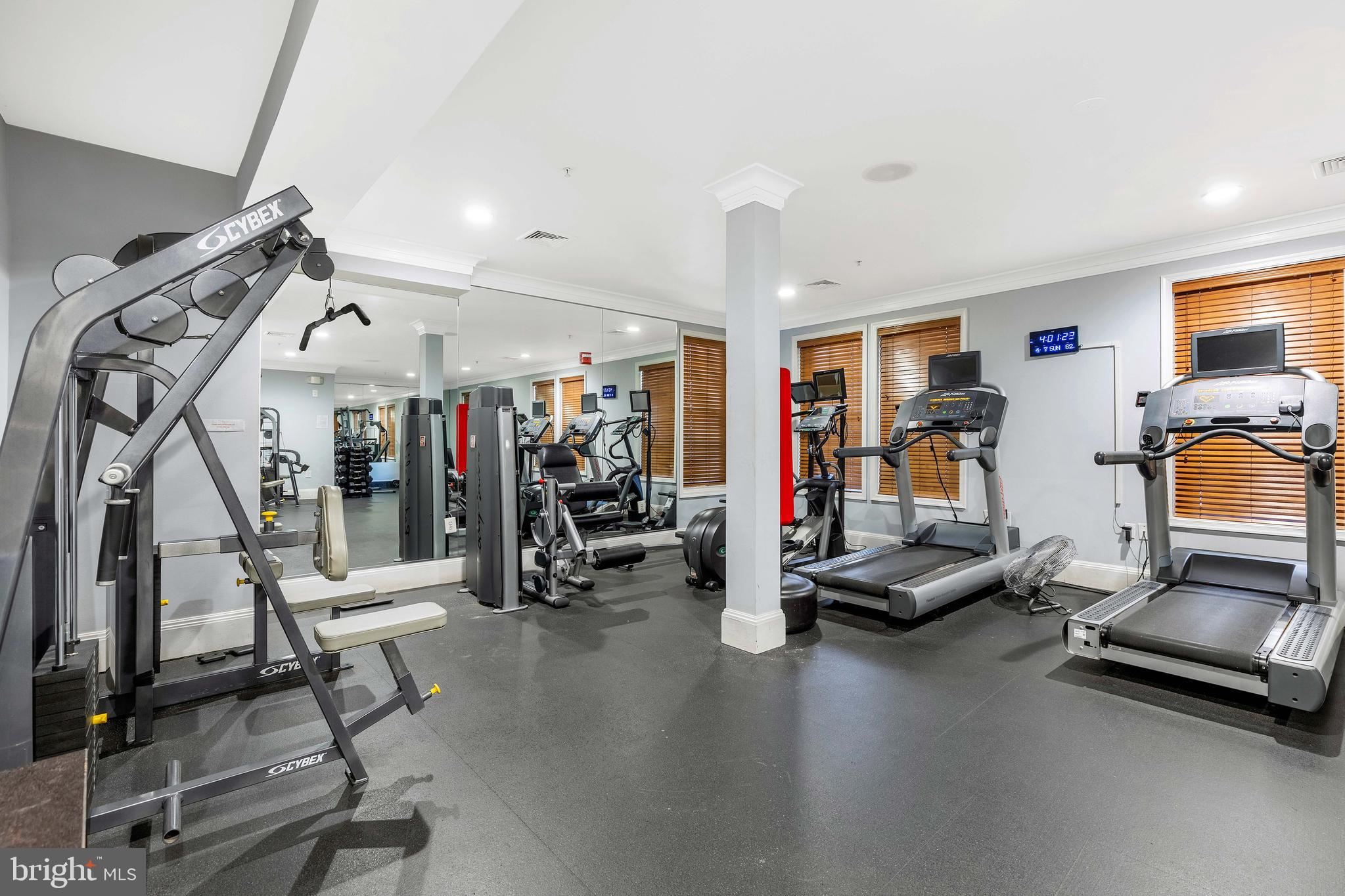 THE GROVE AT ARLINGTON - Residential Lease