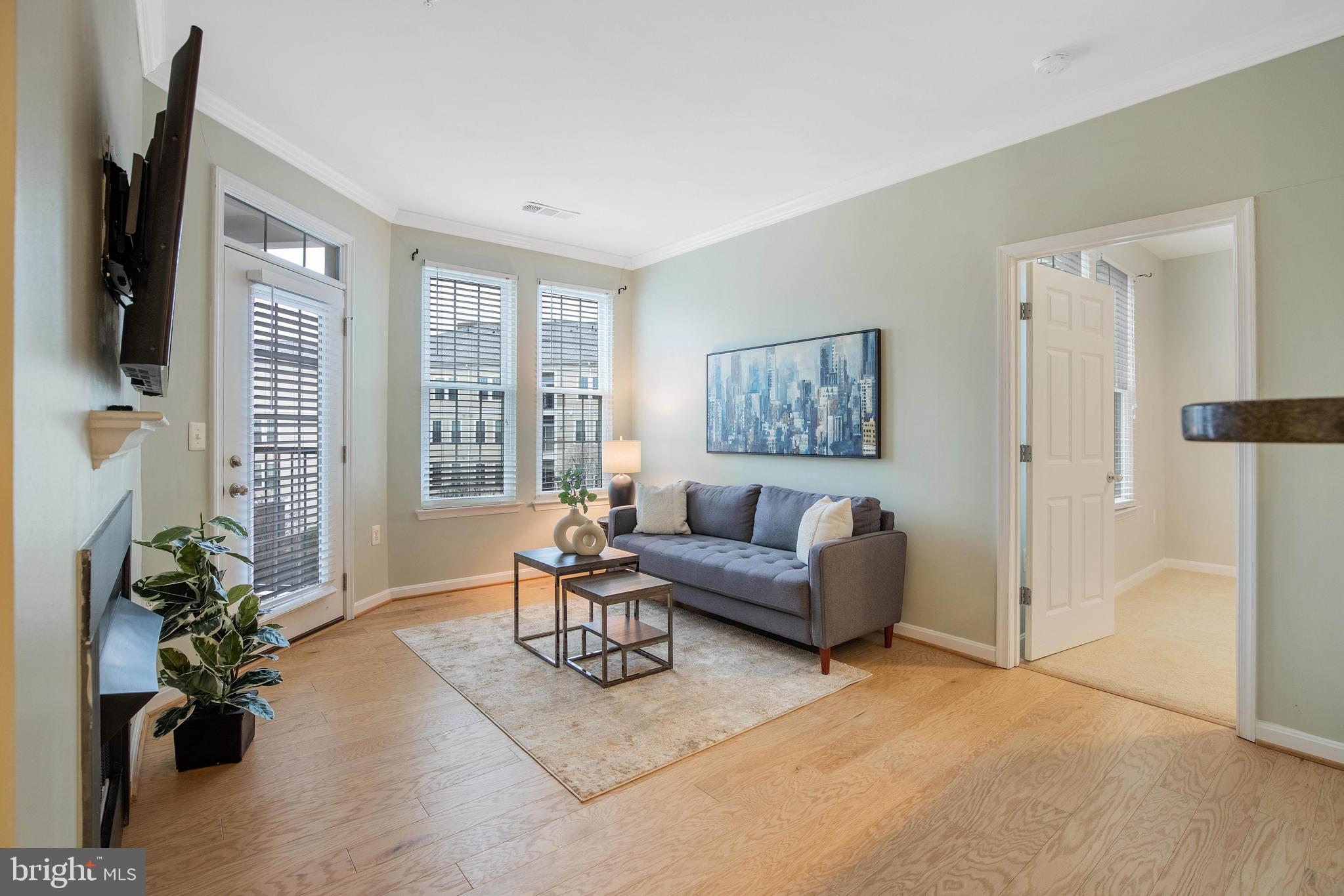 THE GROVE AT ARLINGTON - Residential Lease