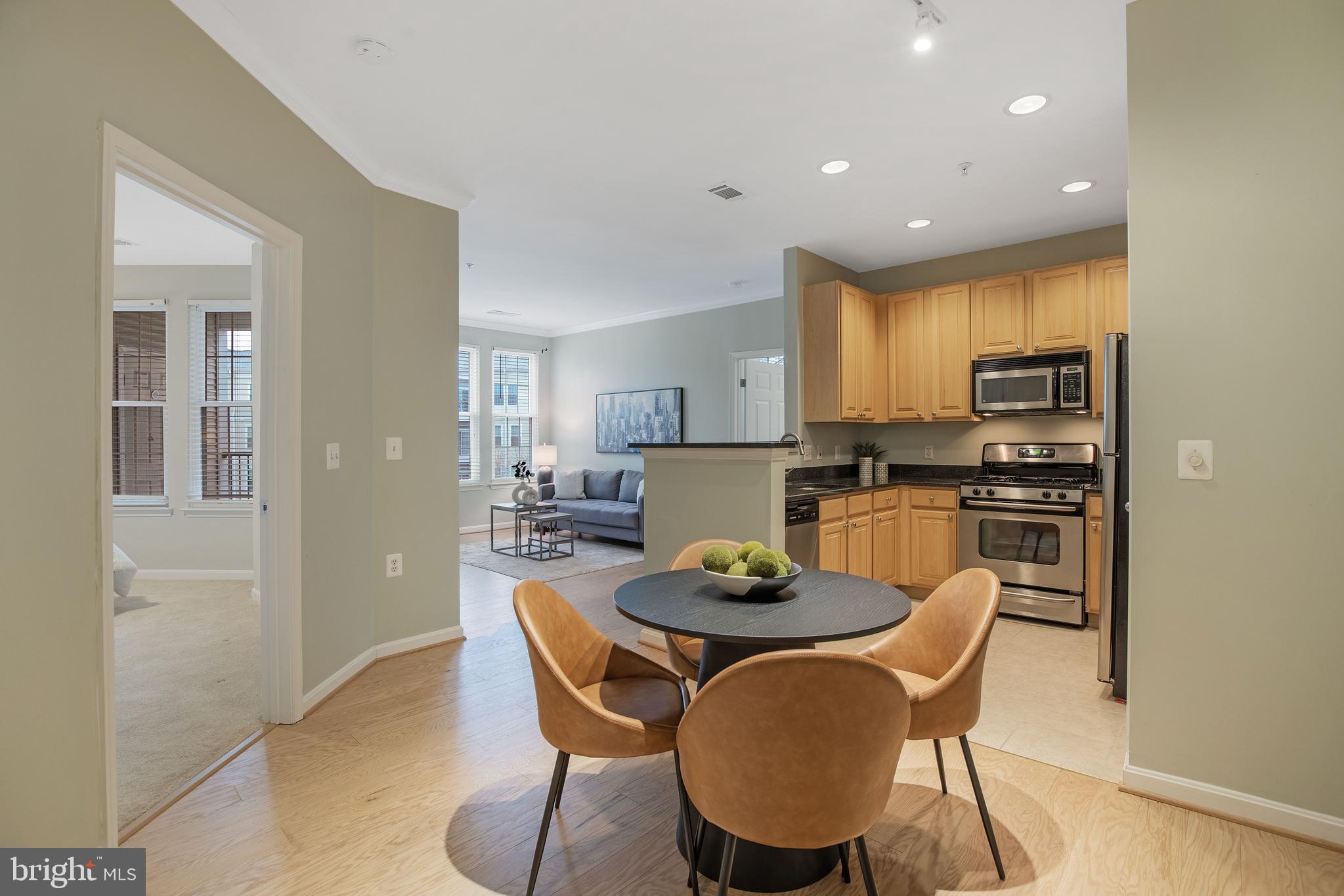 THE GROVE AT ARLINGTON - Residential Lease