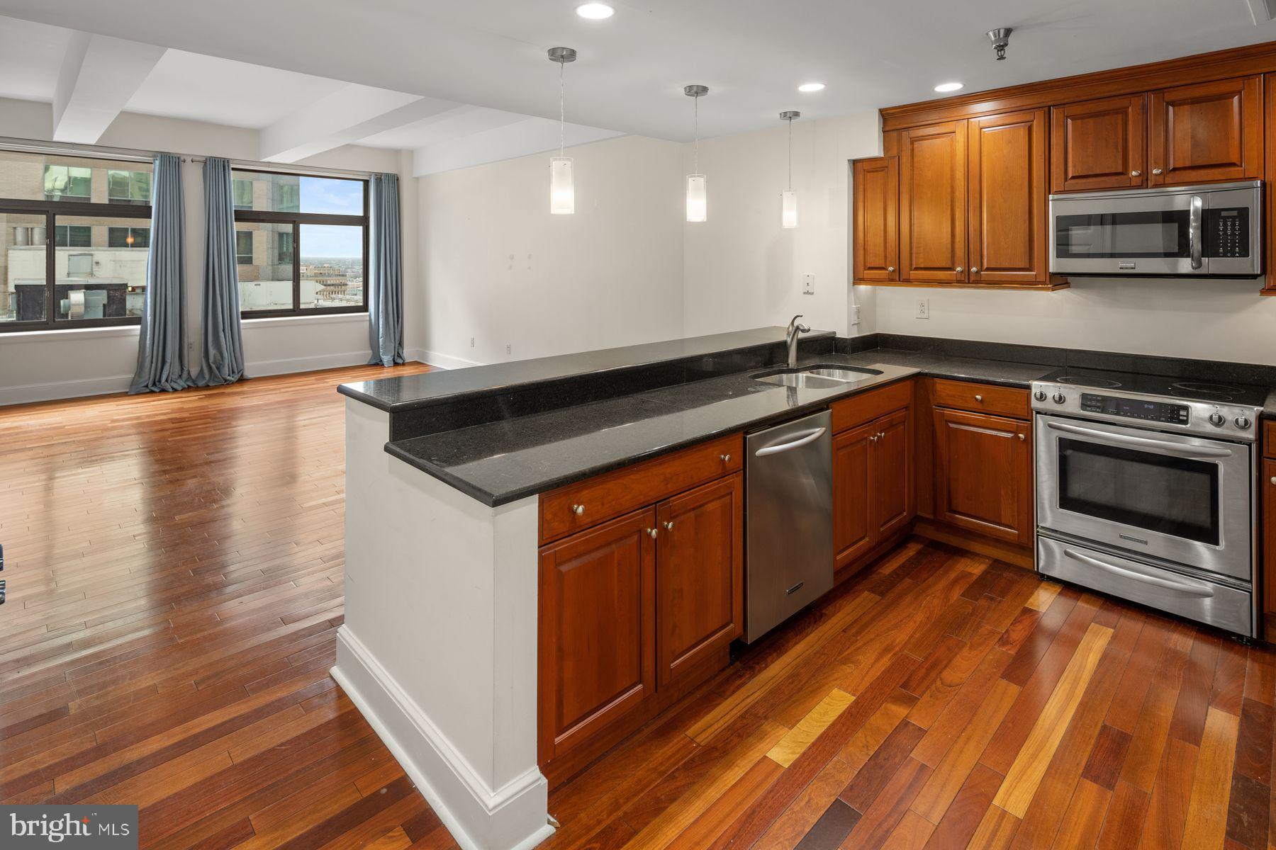 RITTENHOUSE SQUARE - Residential