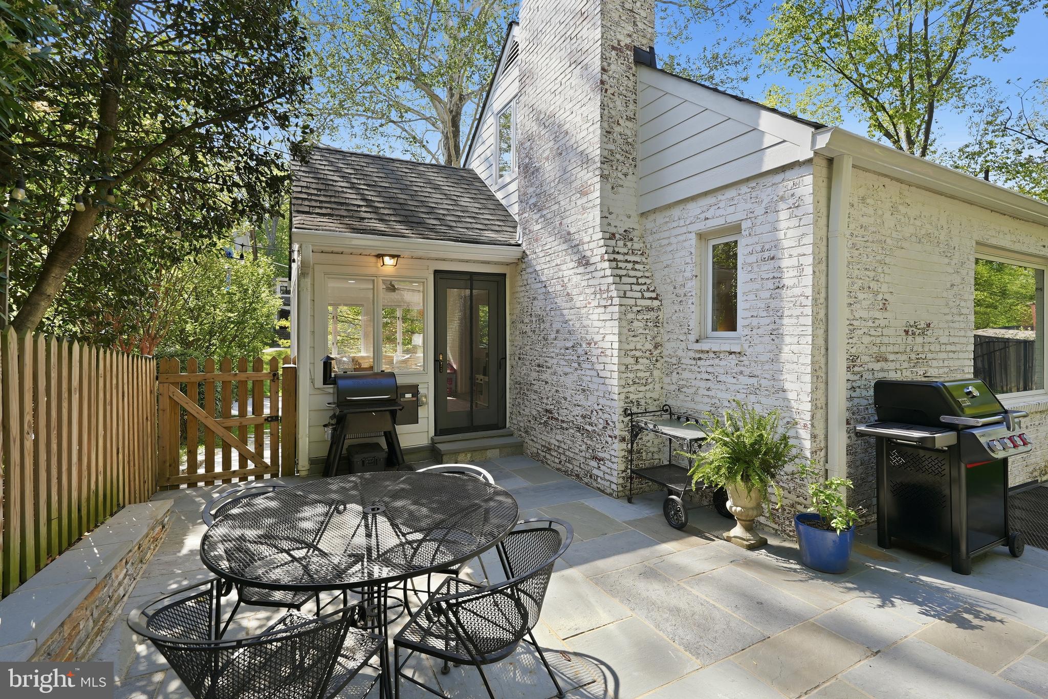BELLEVUE FOREST - Residential