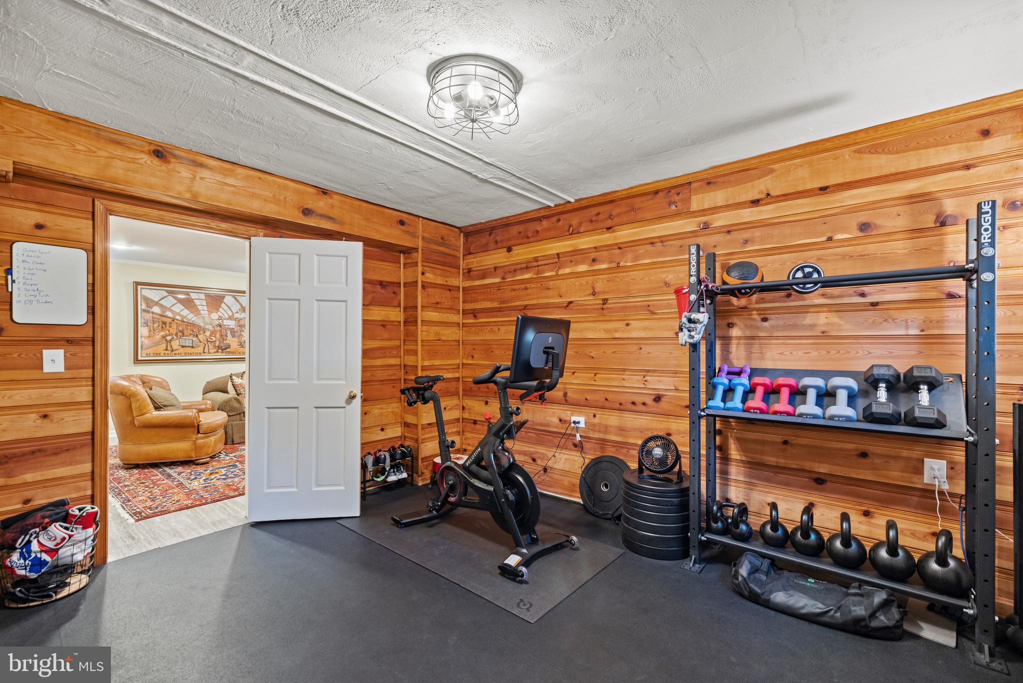 BELLEVUE FOREST - Residential