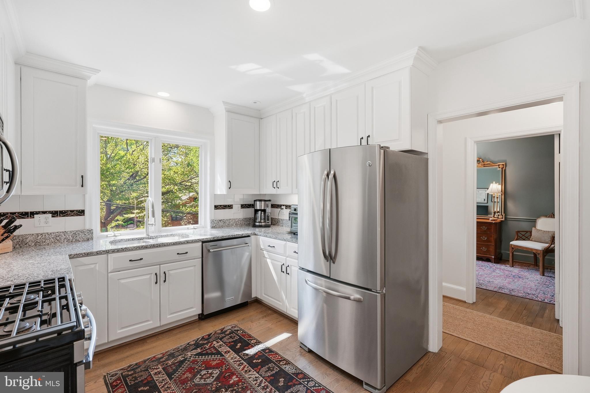 BELLEVUE FOREST - Residential