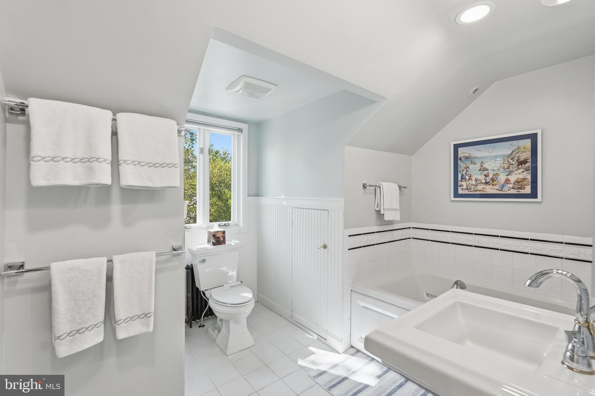 BELLEVUE FOREST - Residential