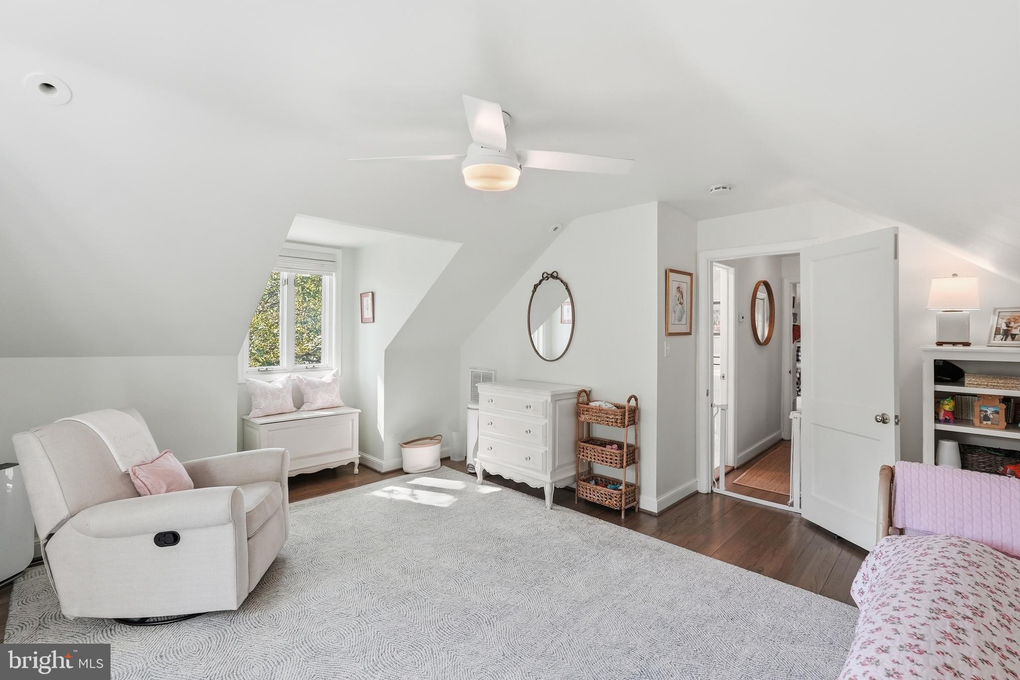 BELLEVUE FOREST - Residential