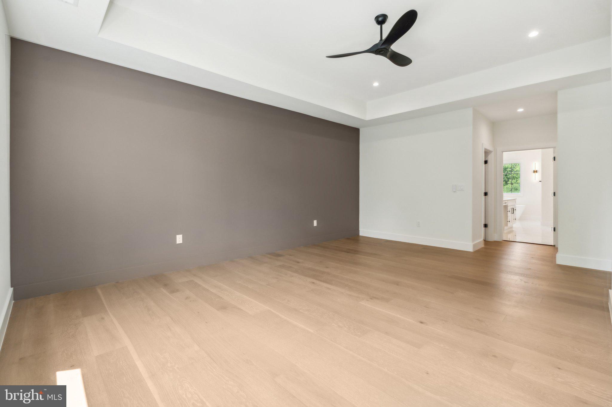 BROYHILLS MCLEAN ESTATES - Residential