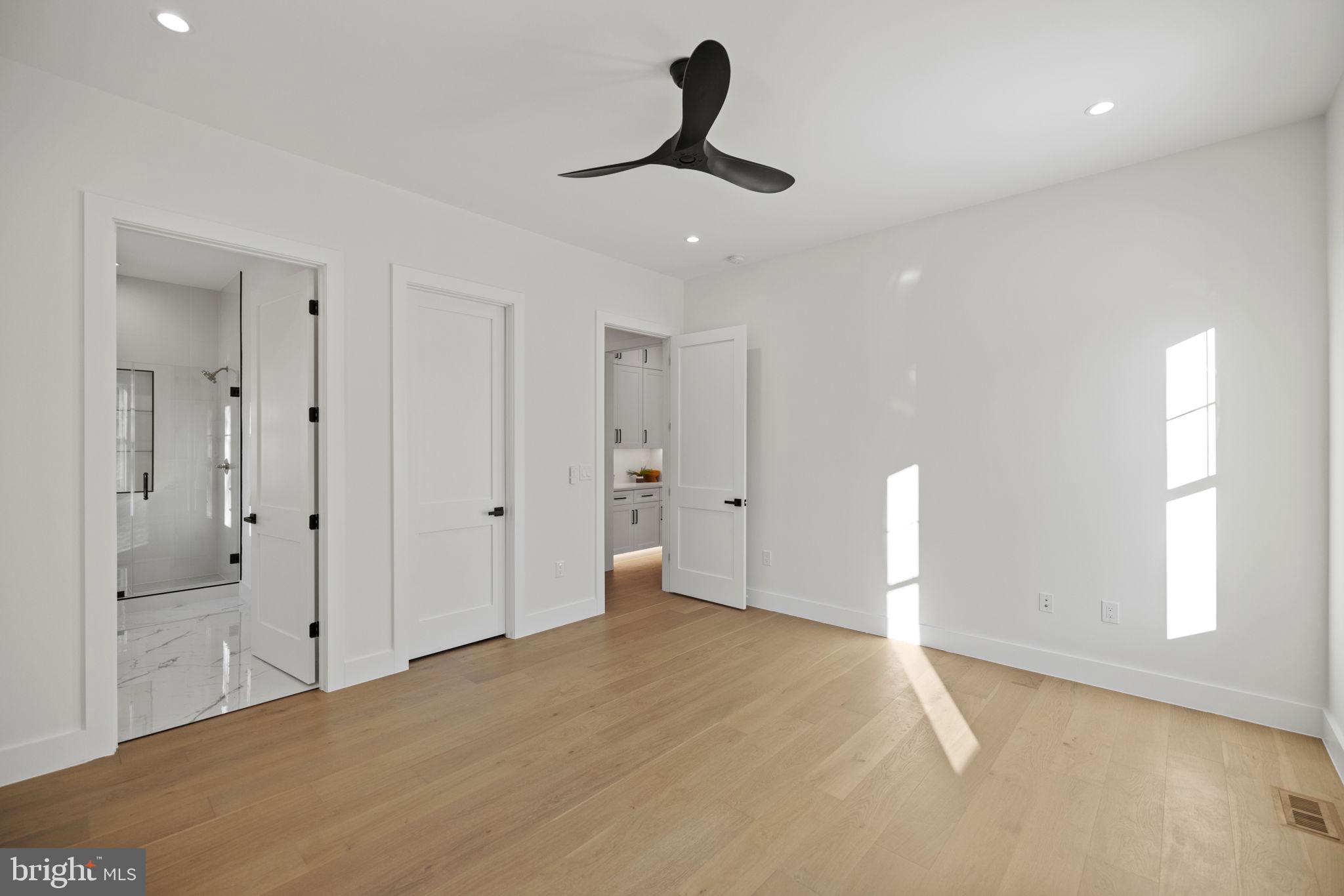 BROYHILLS MCLEAN ESTATES - Residential