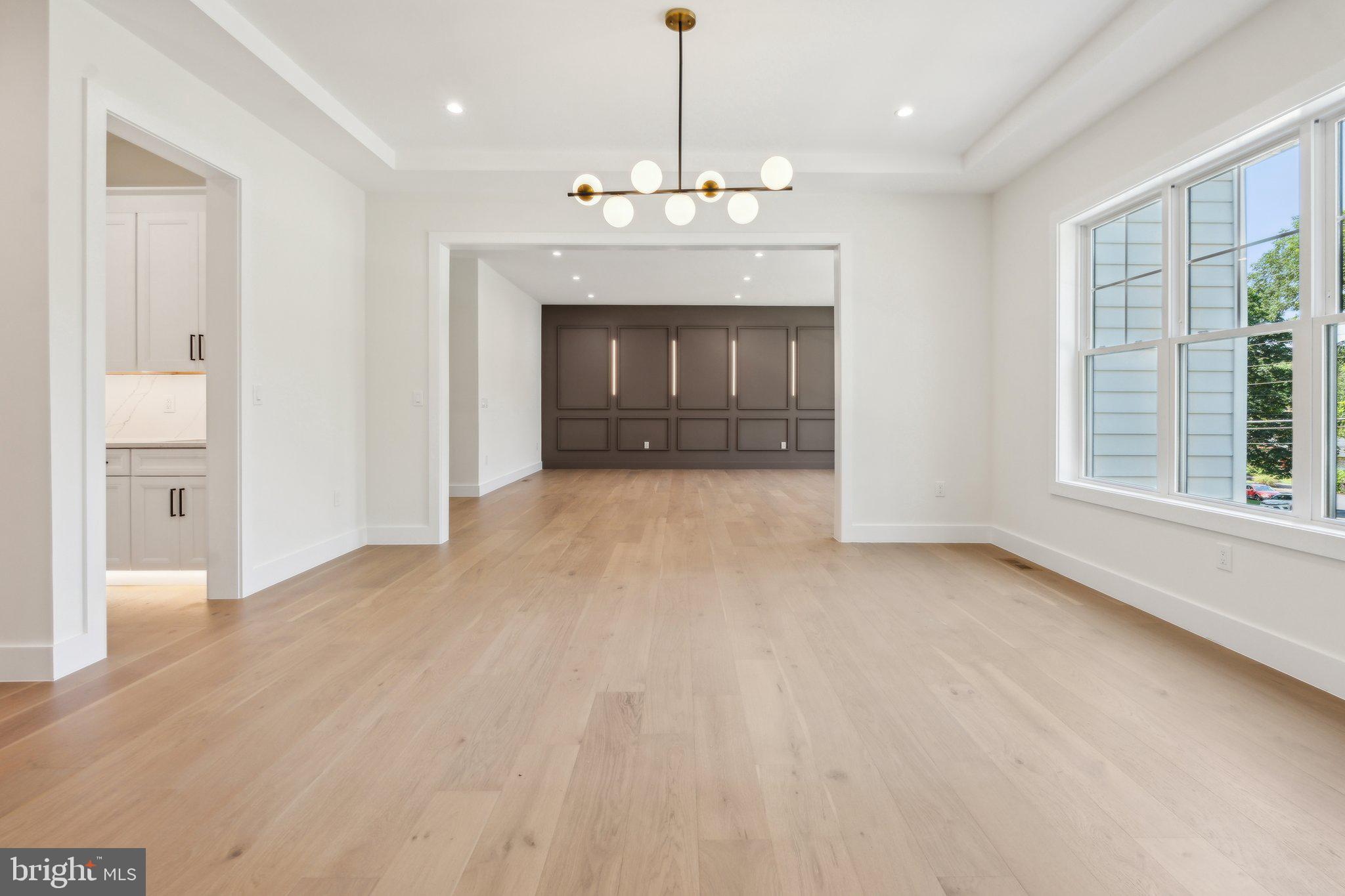 BROYHILLS MCLEAN ESTATES - Residential