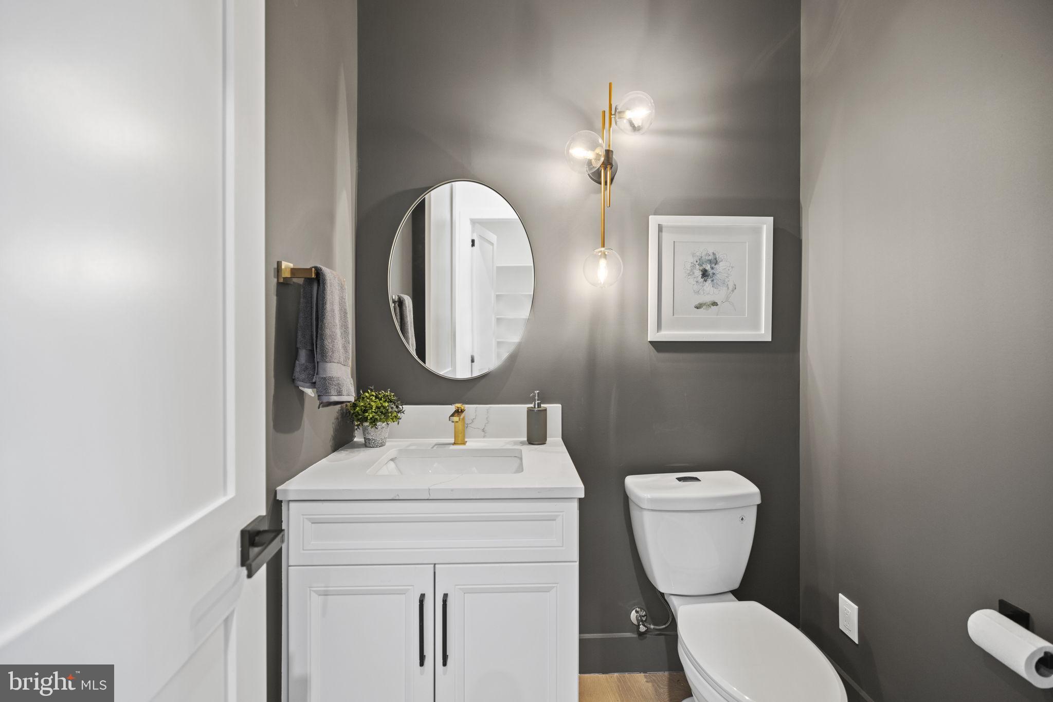 BROYHILLS MCLEAN ESTATES - Residential