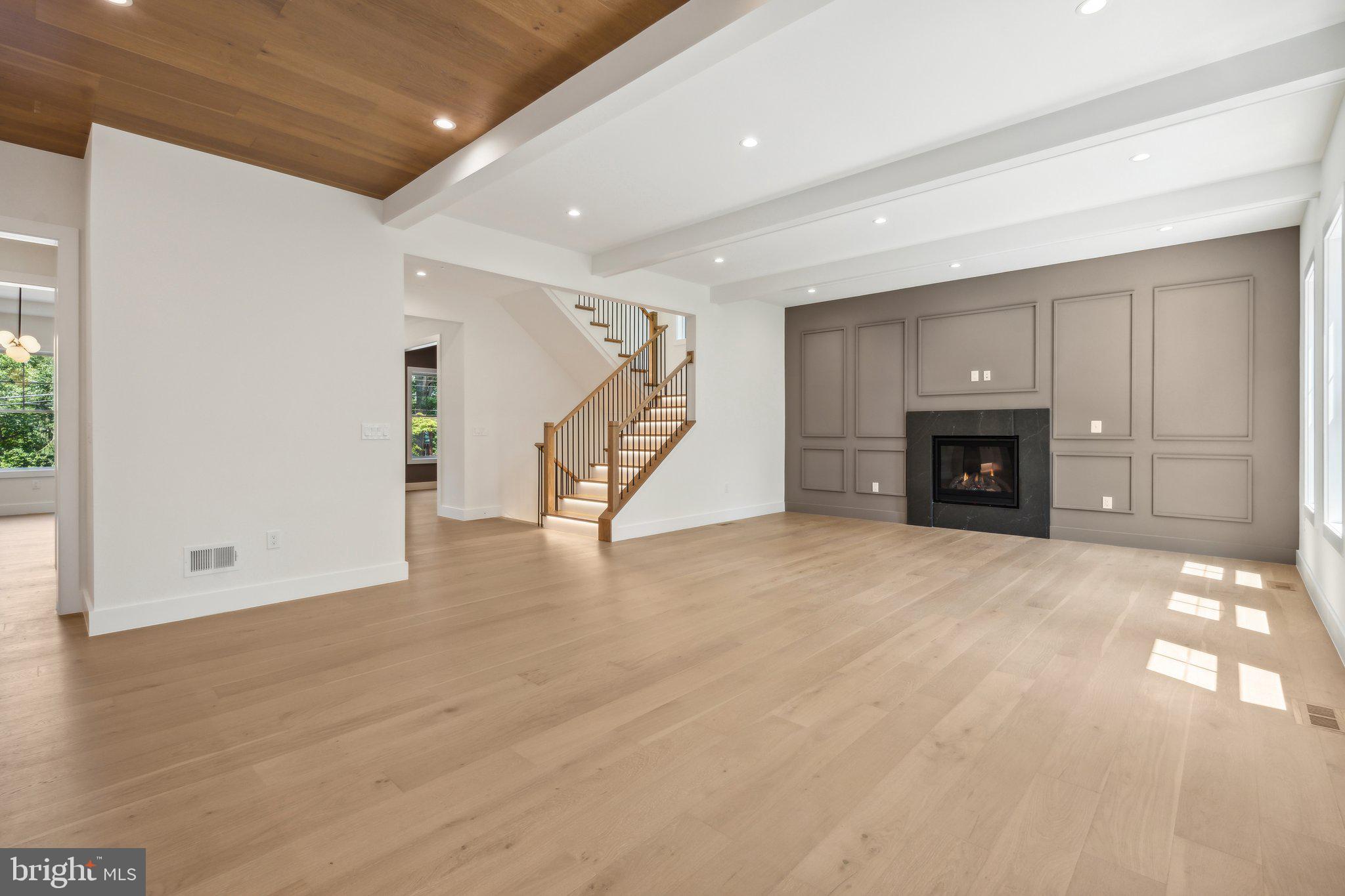 BROYHILLS MCLEAN ESTATES - Residential