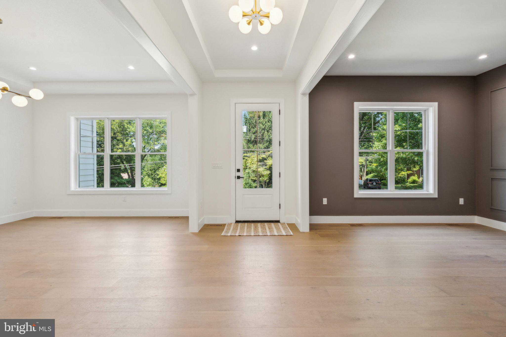 BROYHILLS MCLEAN ESTATES - Residential